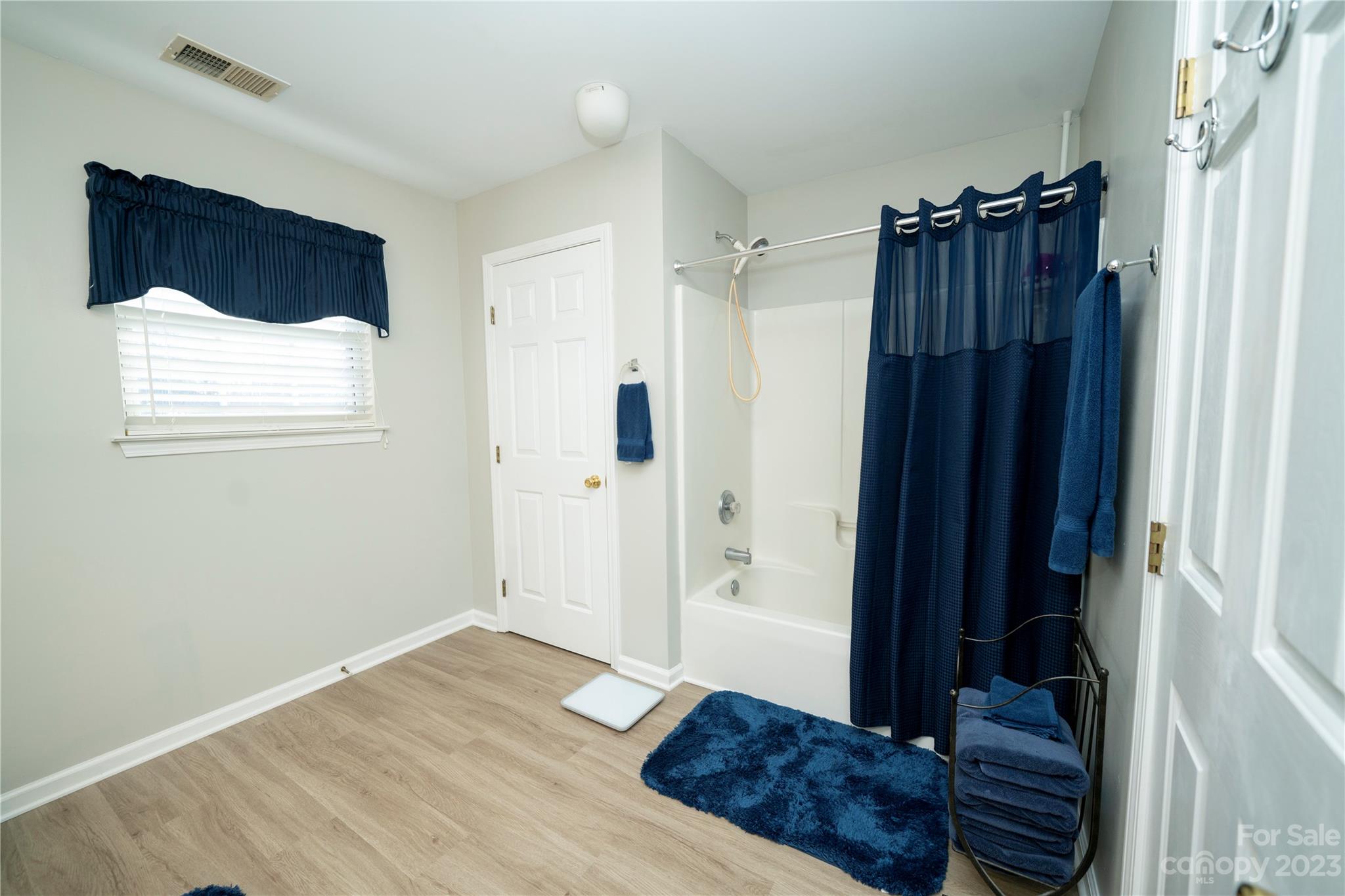 13438 Honeytree Lane