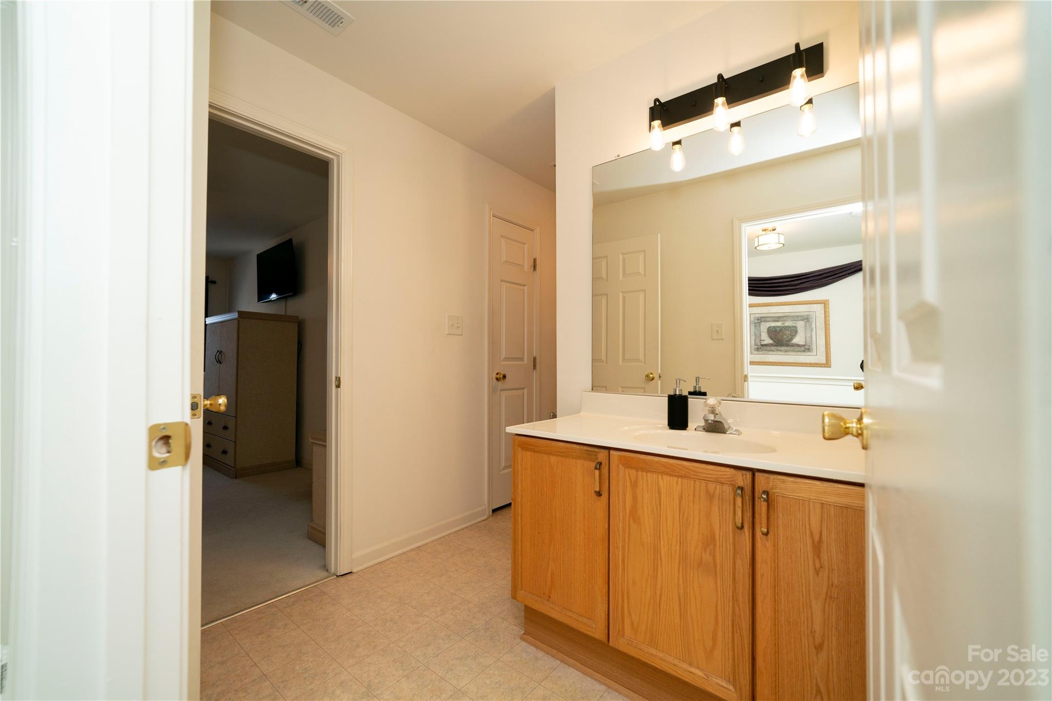6120 Sapwood Court
