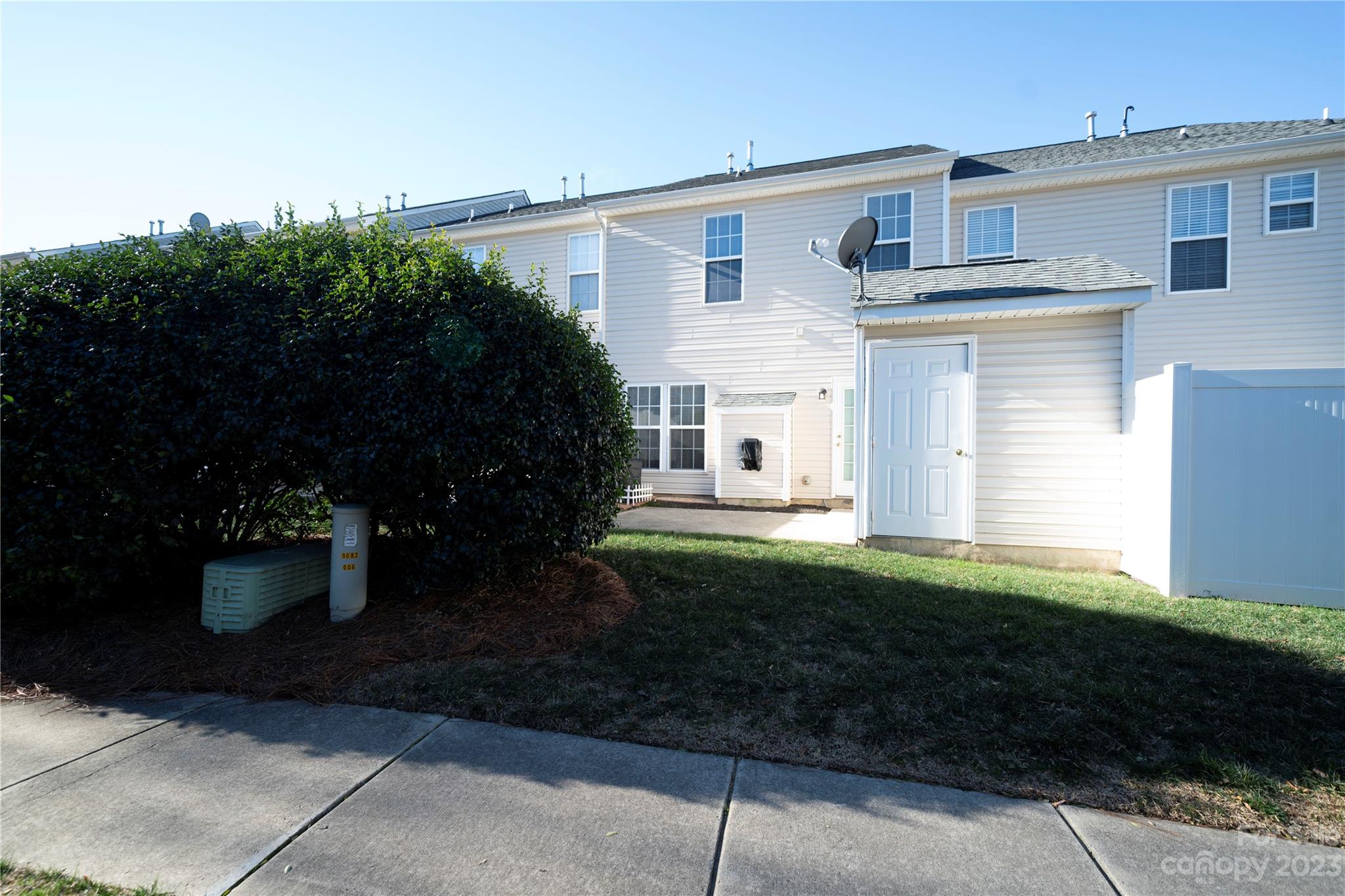 6120 Sapwood Court