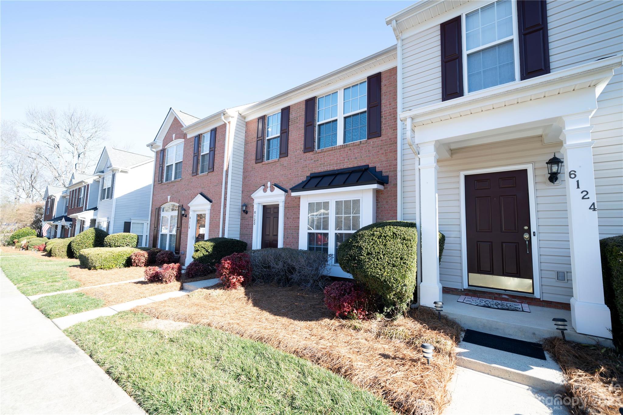 6120 Sapwood Court