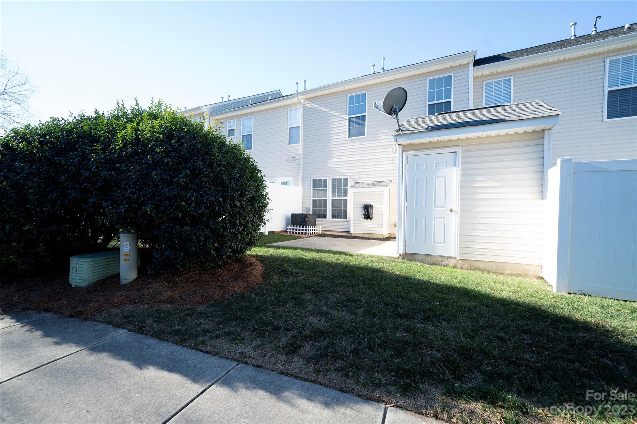 6120 Sapwood Court