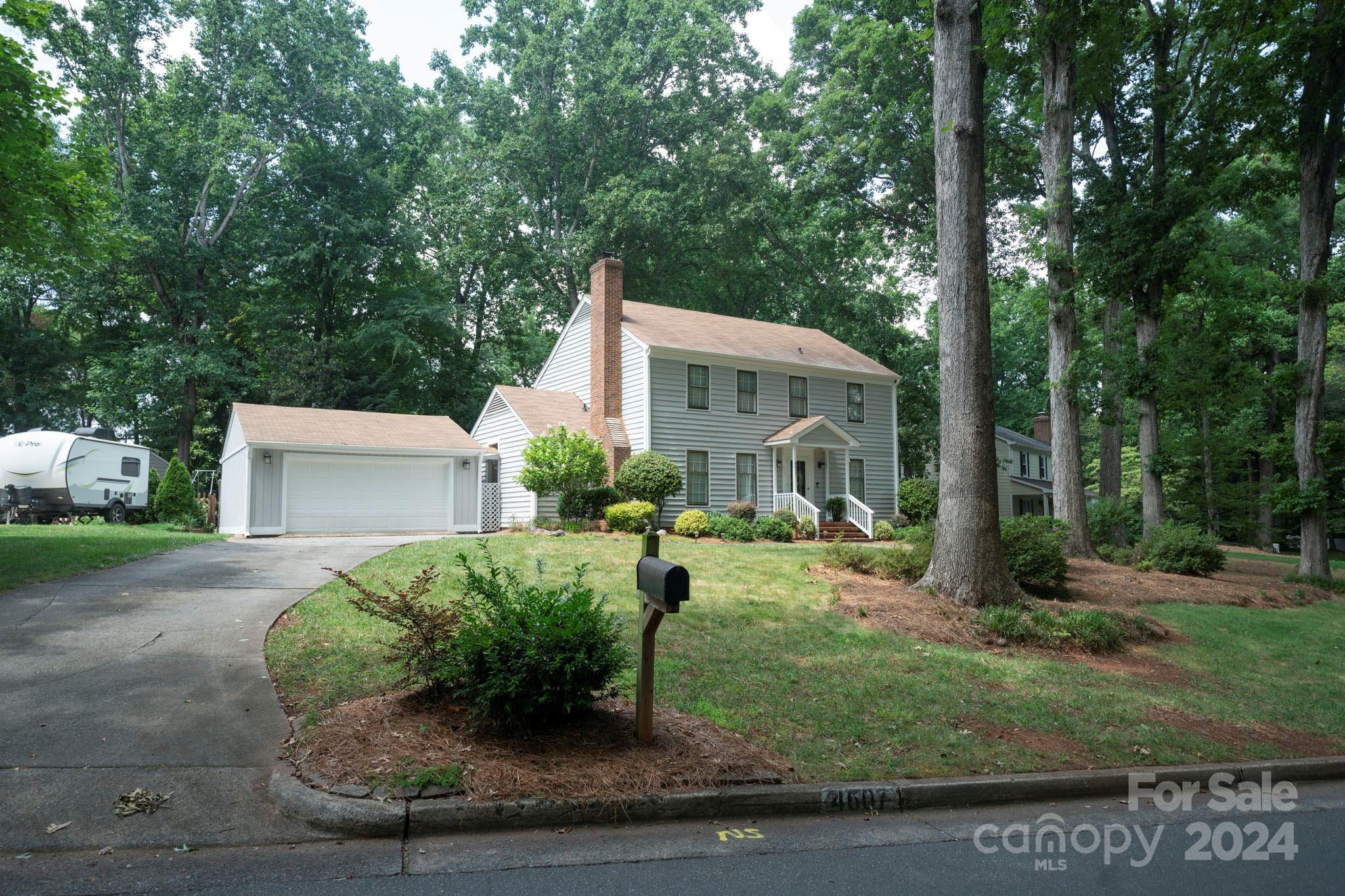 4607 Crooked Oak Lane