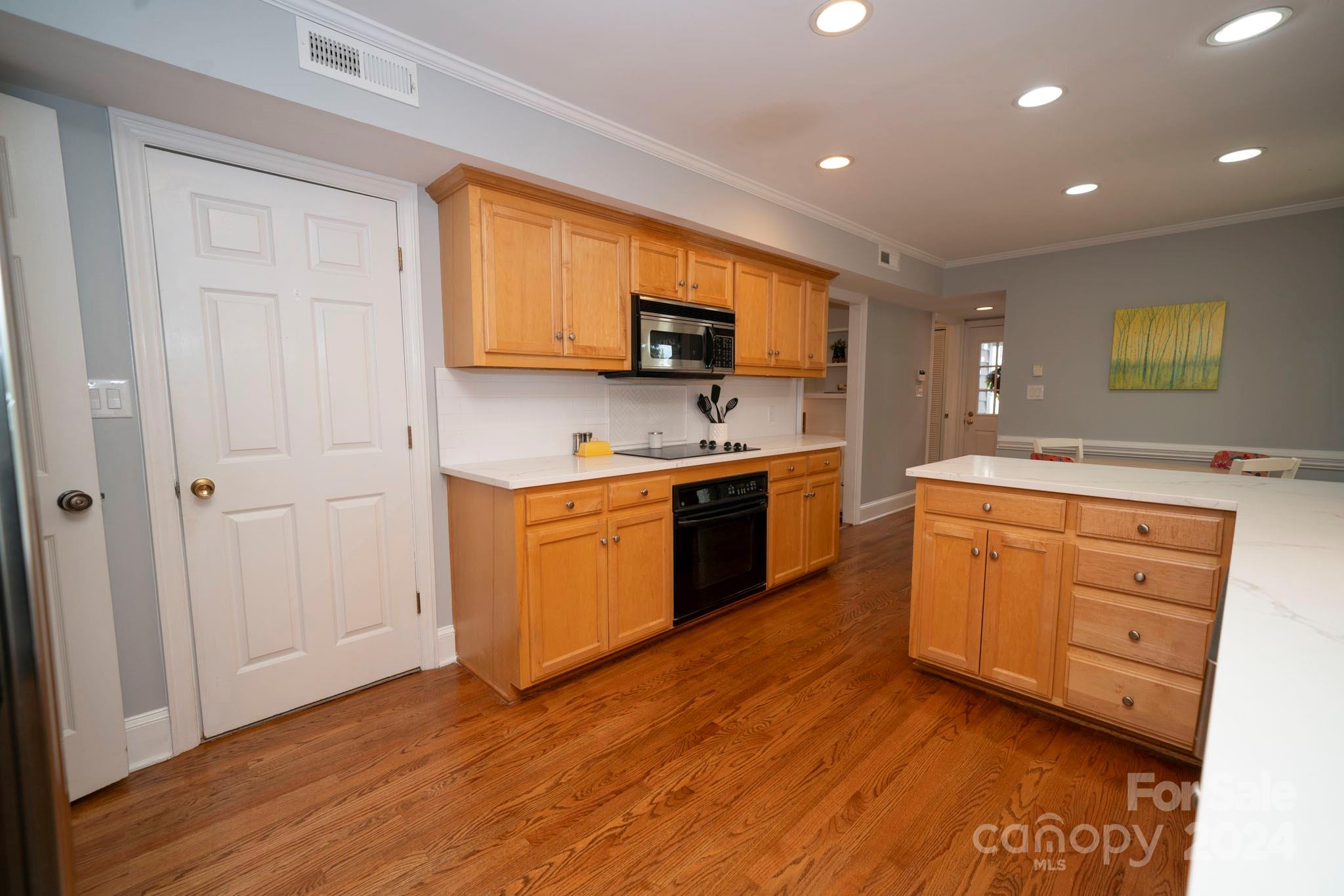 4607 Crooked Oak Lane