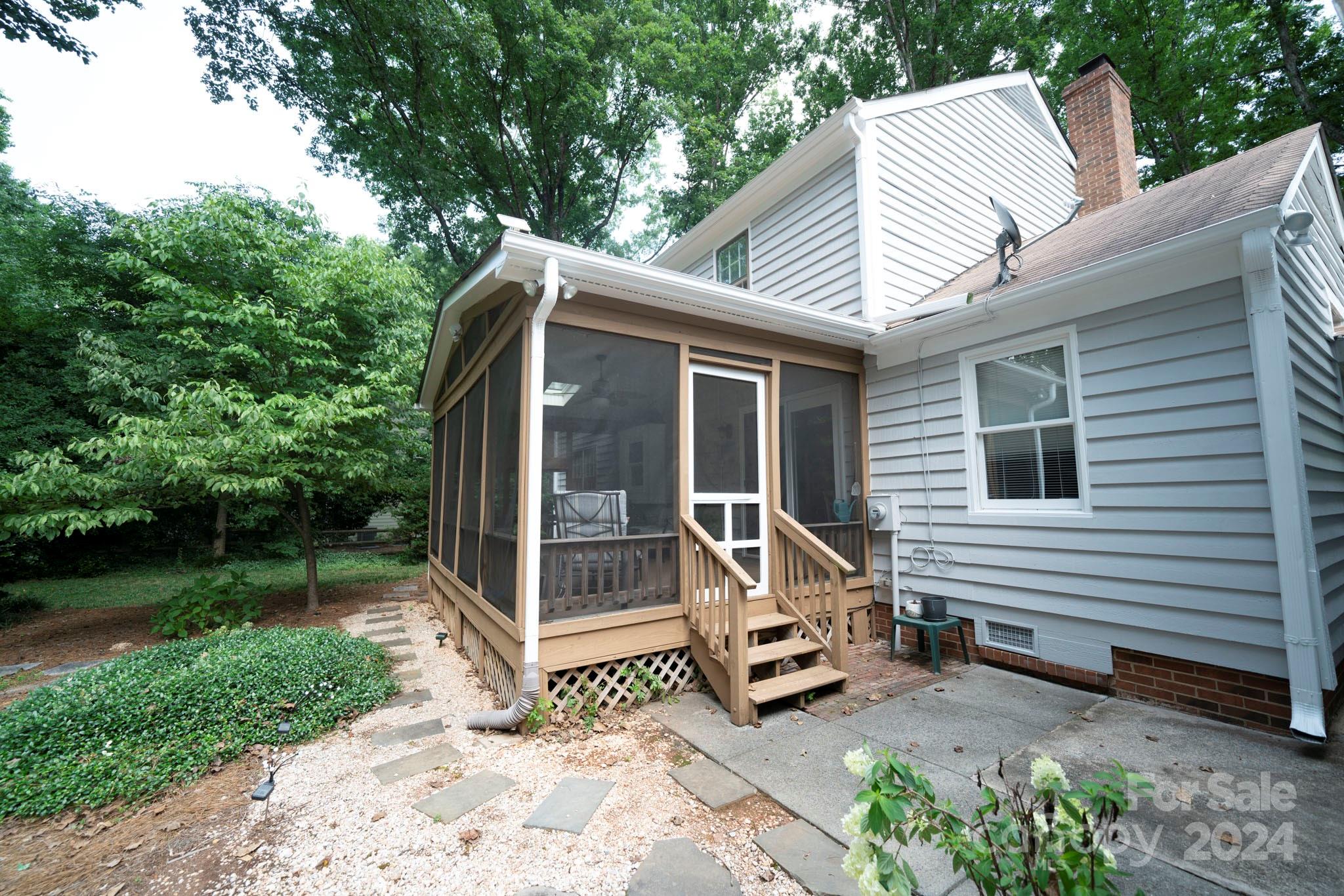 4607 Crooked Oak Lane