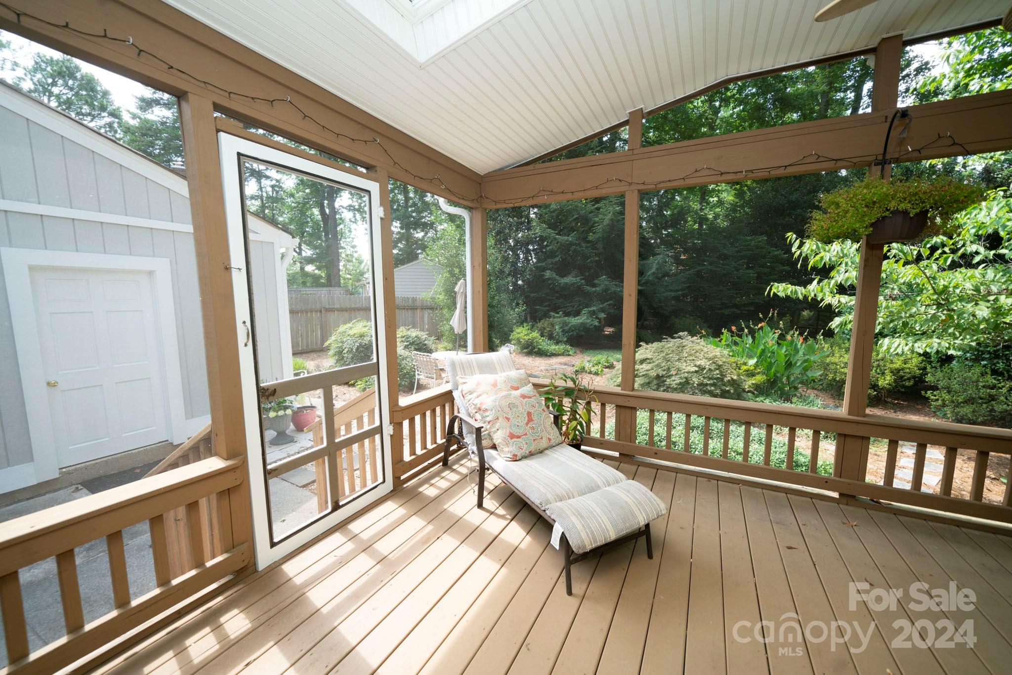 4607 Crooked Oak Lane