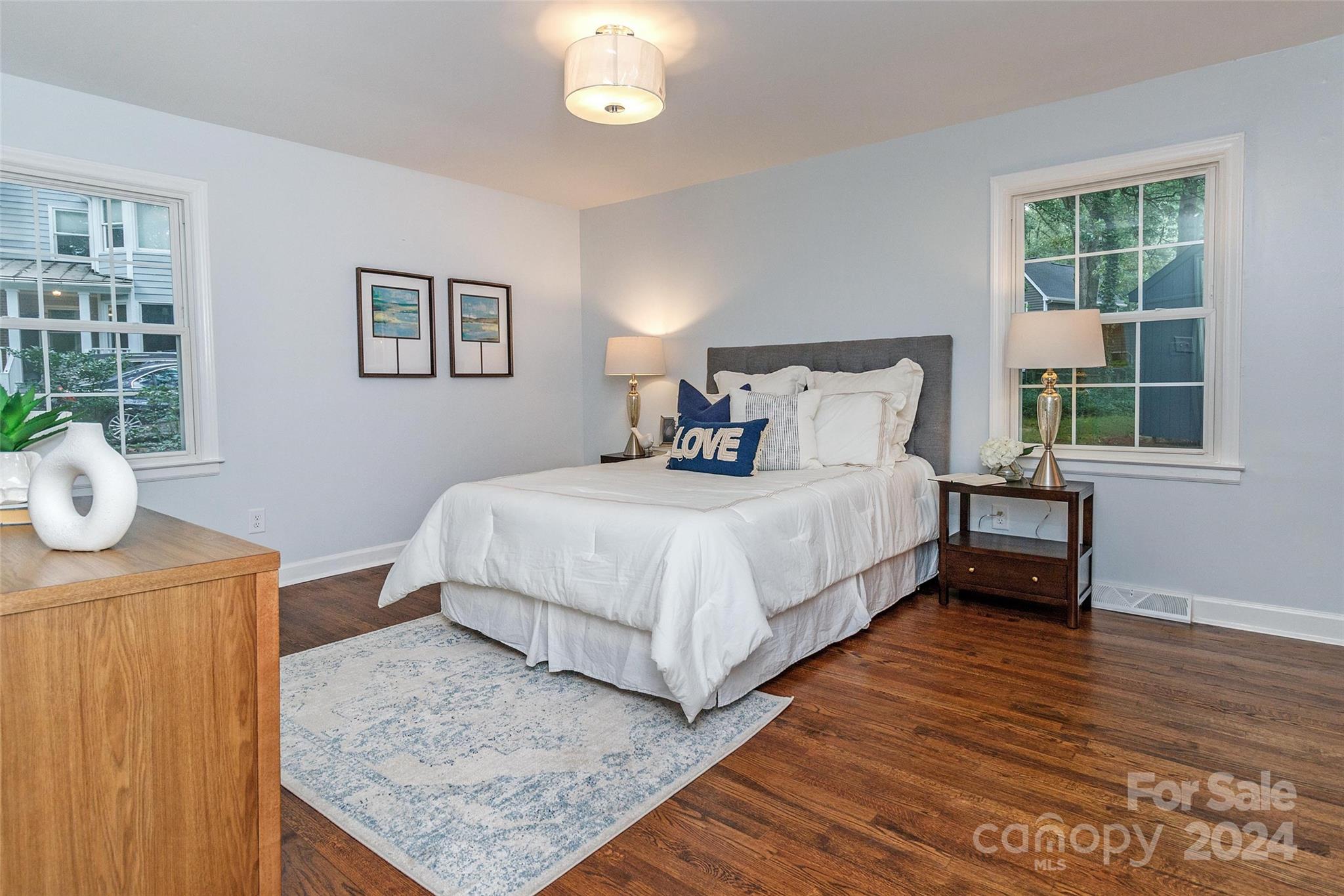 1825 Bobolink Lane