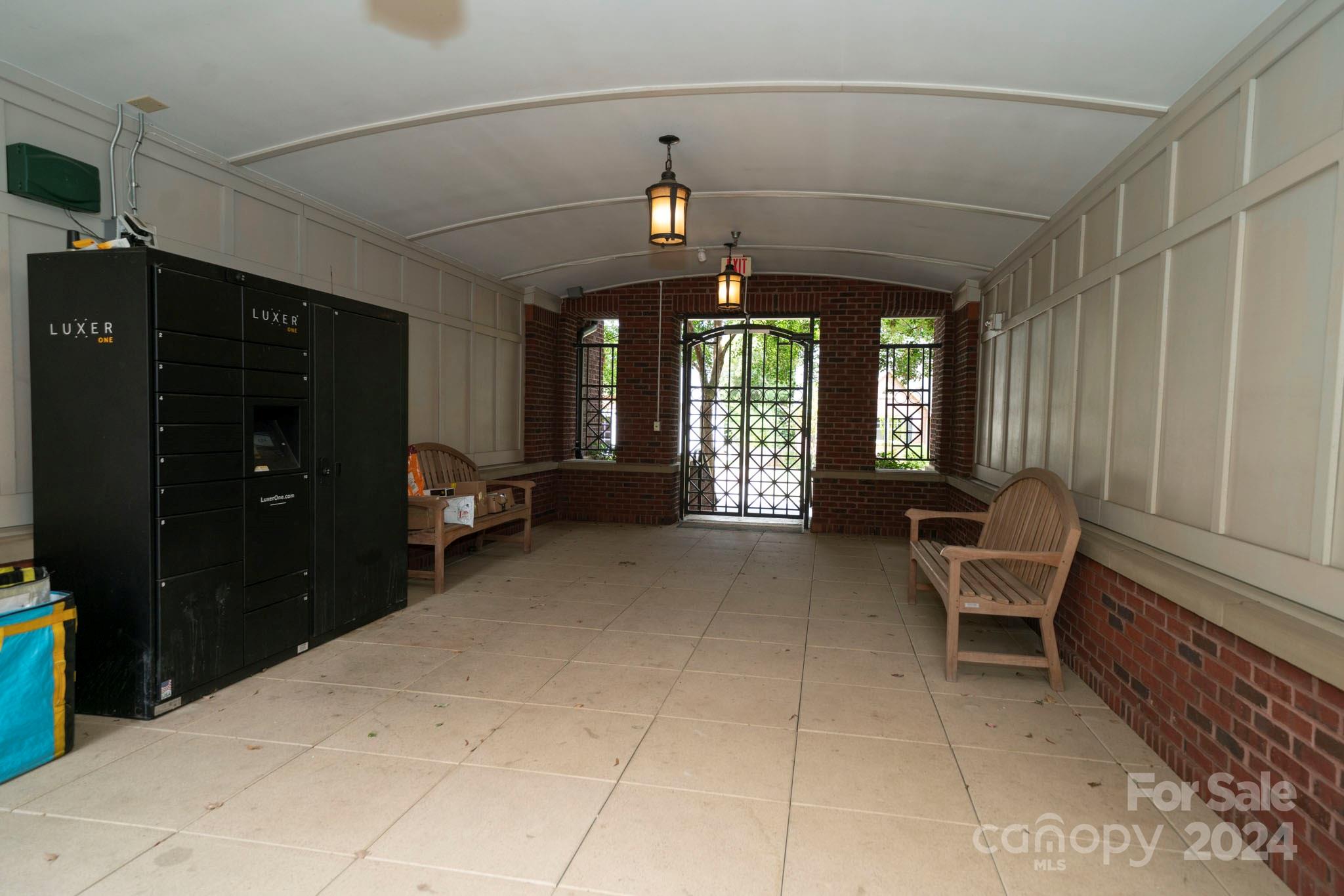 2810 Selwyn Avenue Unit: 219