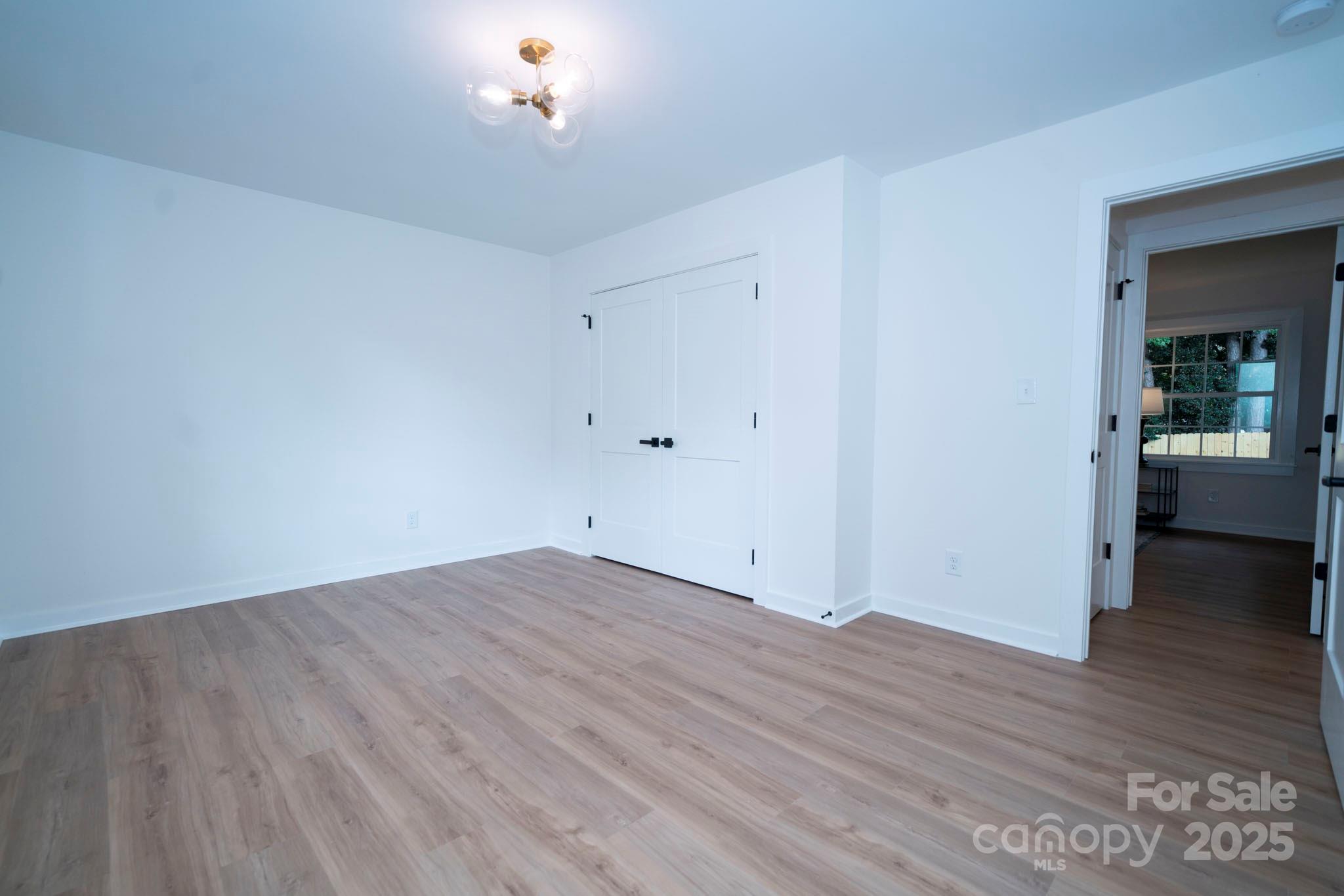 4039 Uppergate Lane