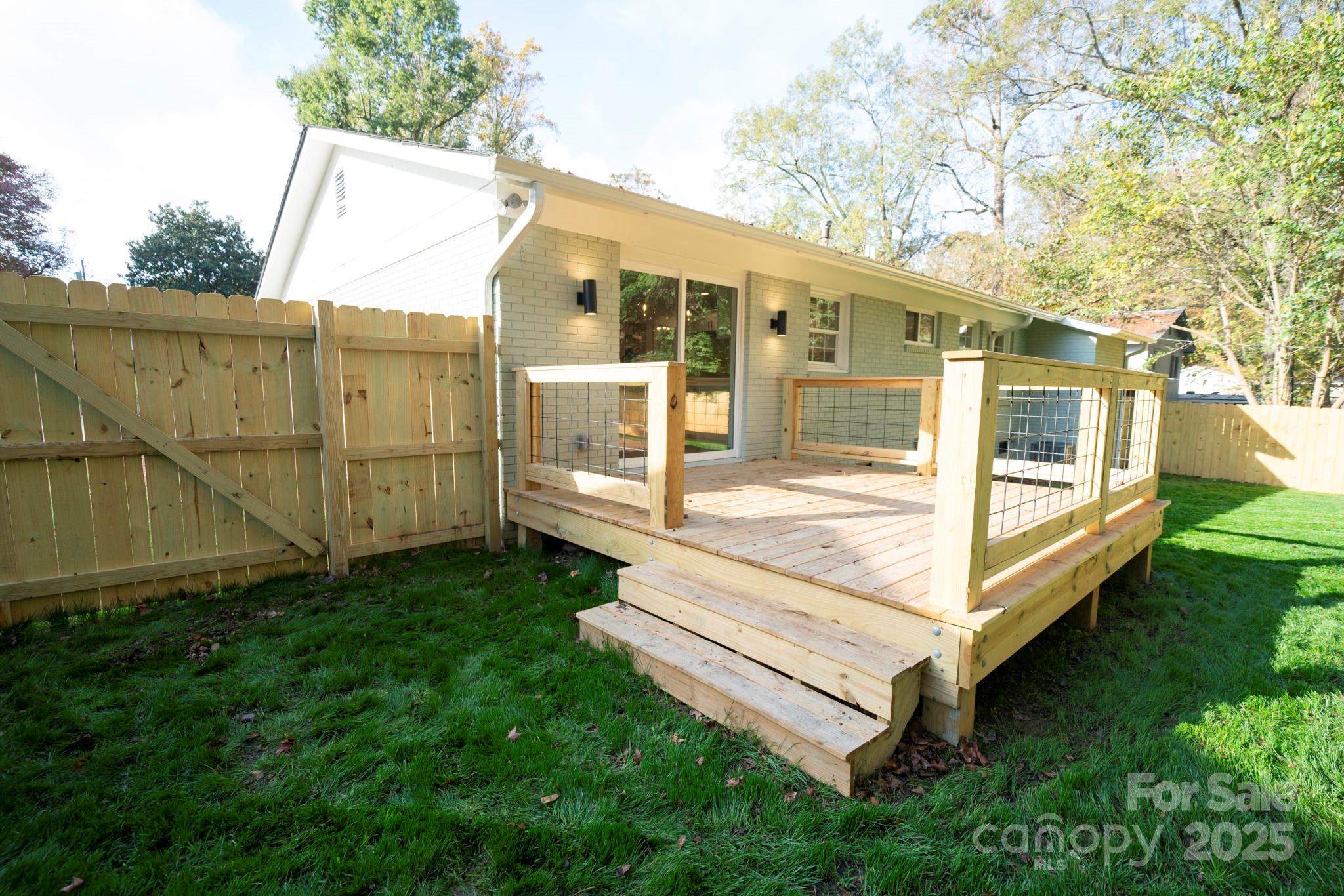4039 Uppergate Lane