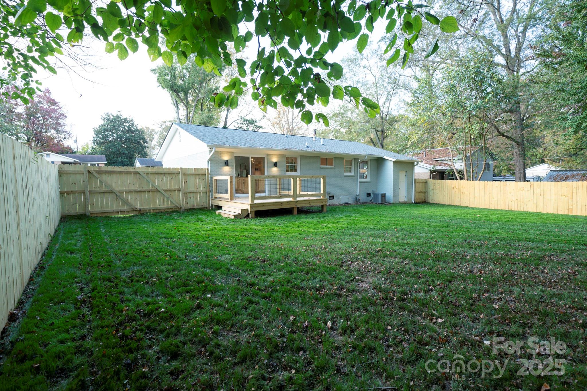 4039 Uppergate Lane