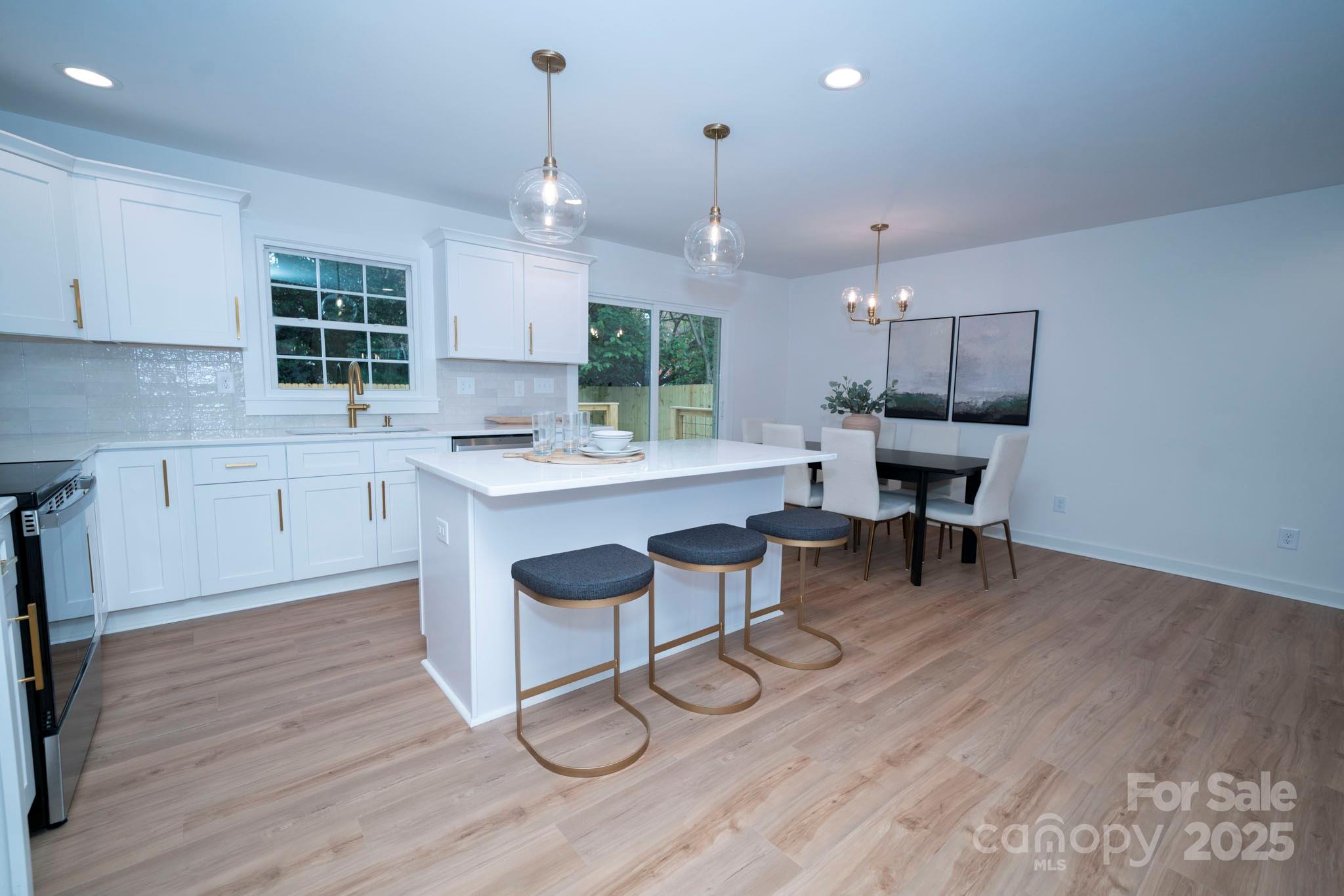4039 Uppergate Lane