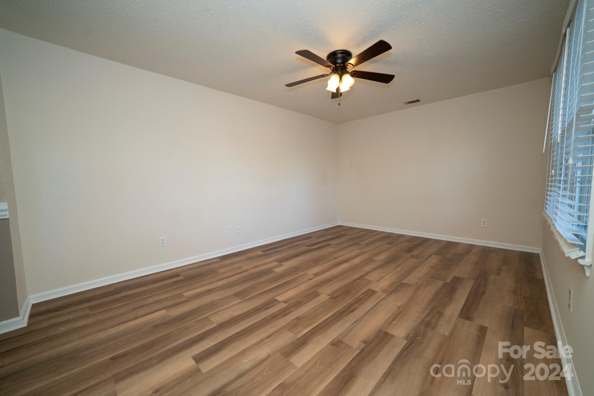 1210 Glenarden Drive