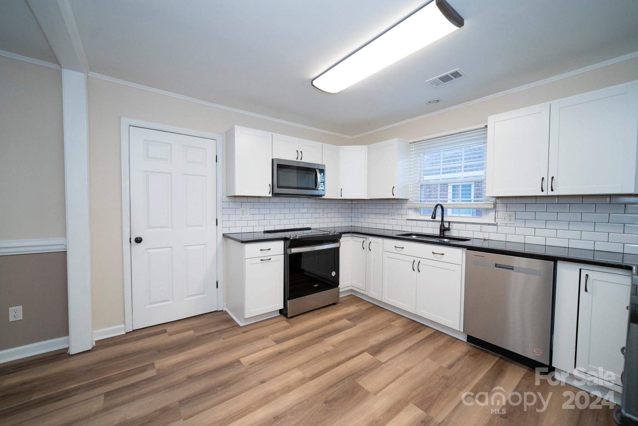 1210 Glenarden Drive