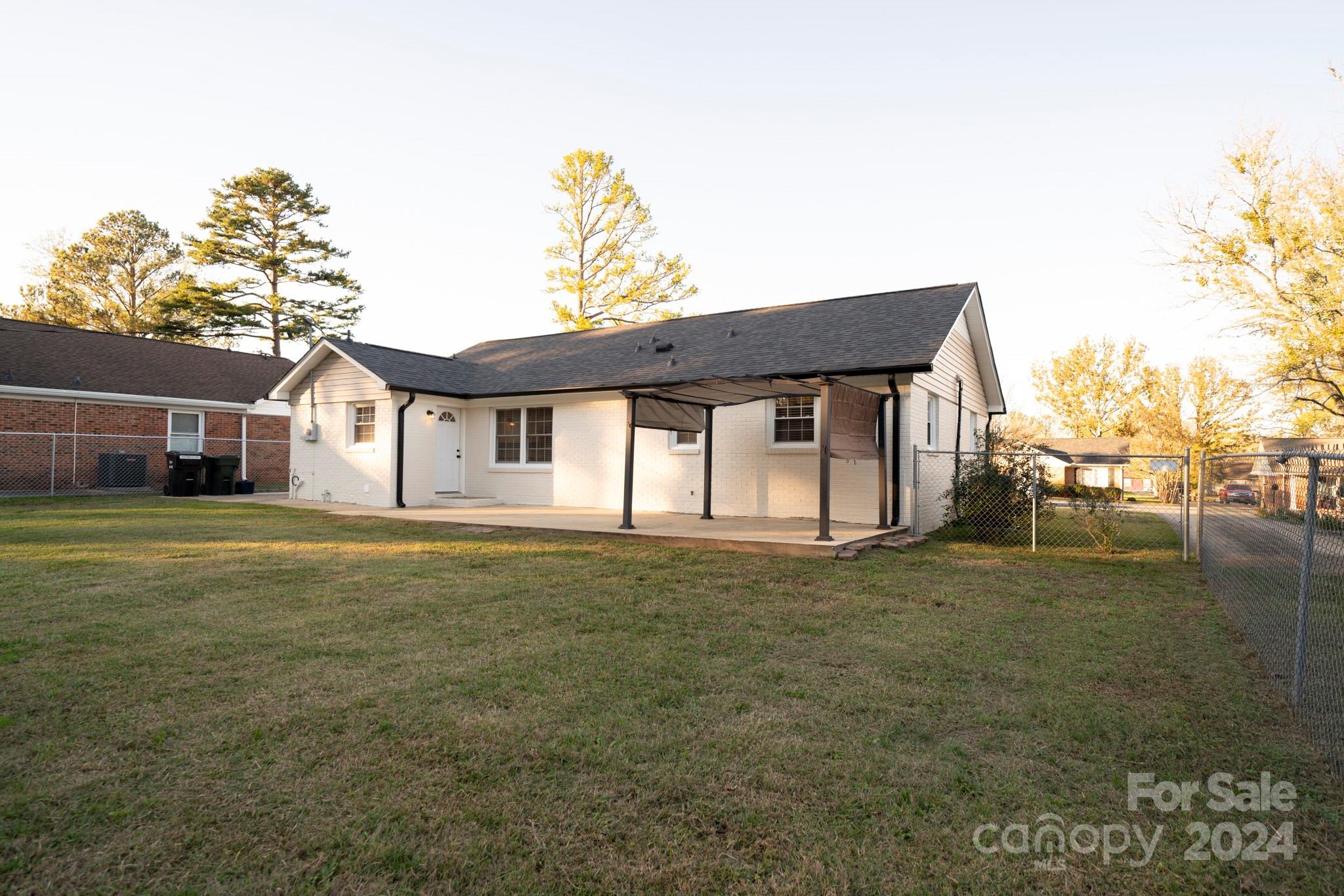 1210 Glenarden Drive