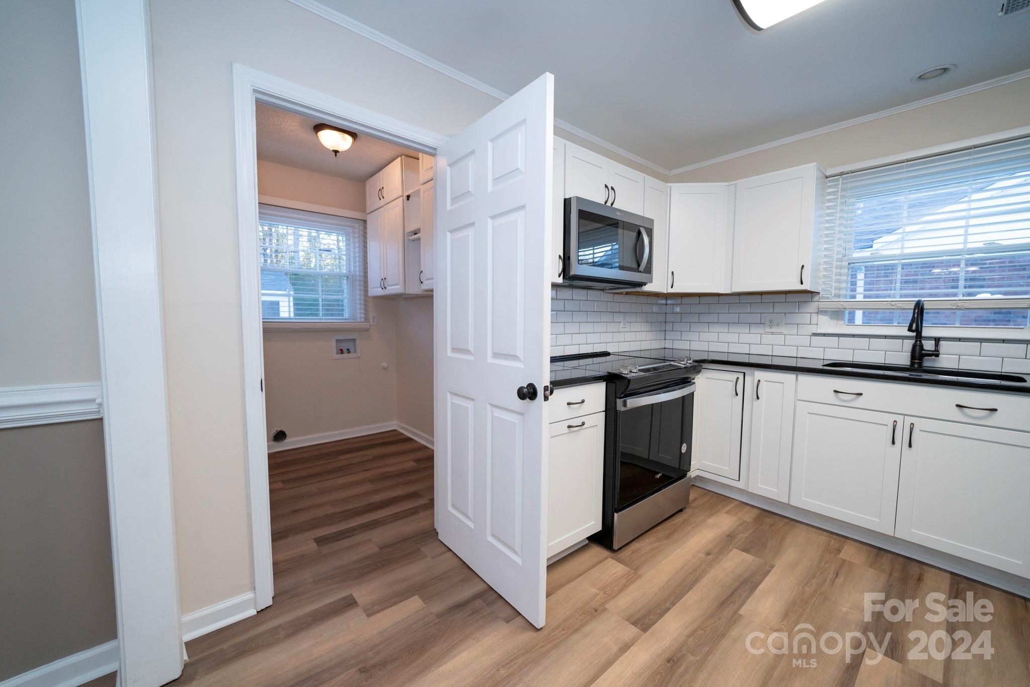 1210 Glenarden Drive