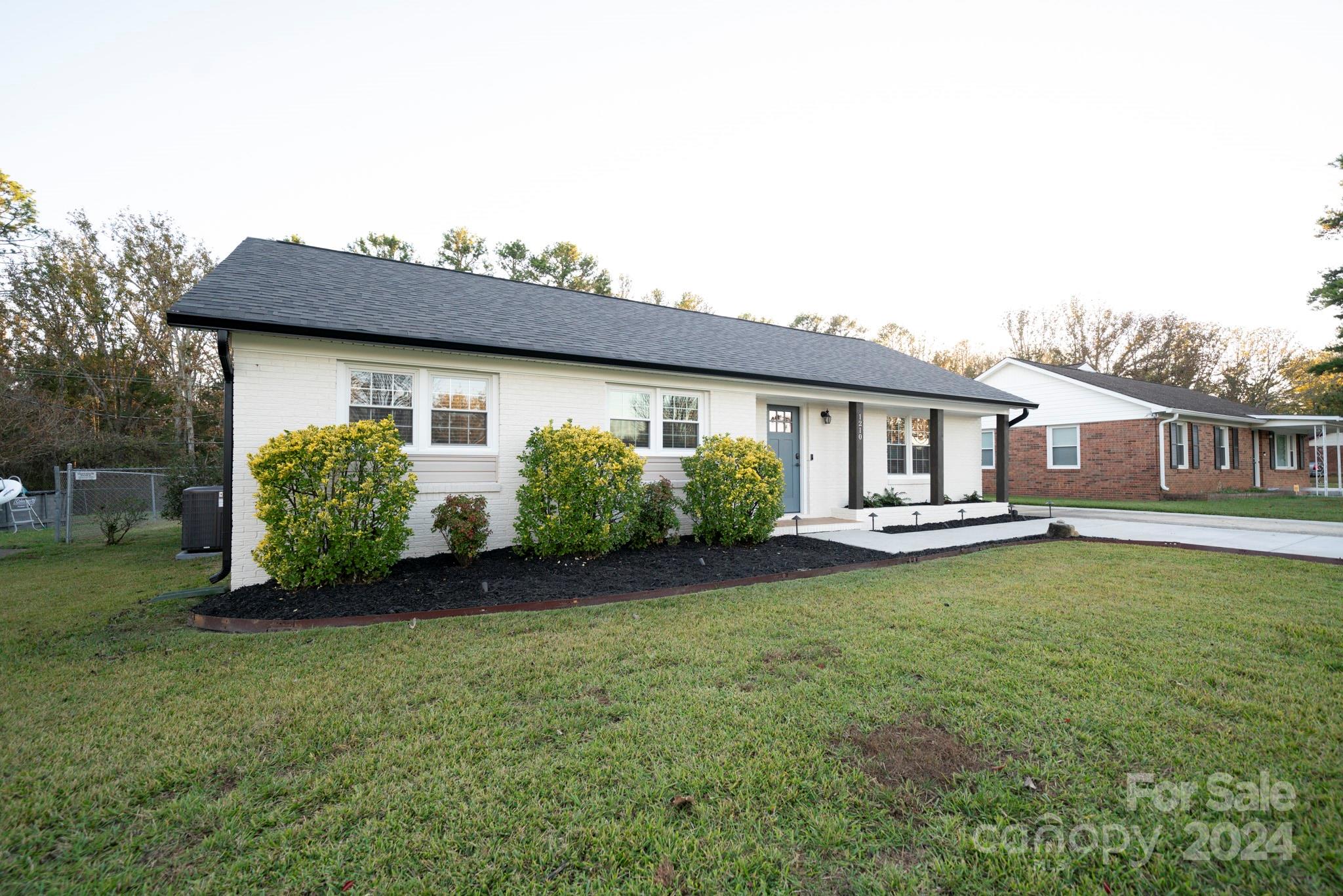 1210 Glenarden Drive
