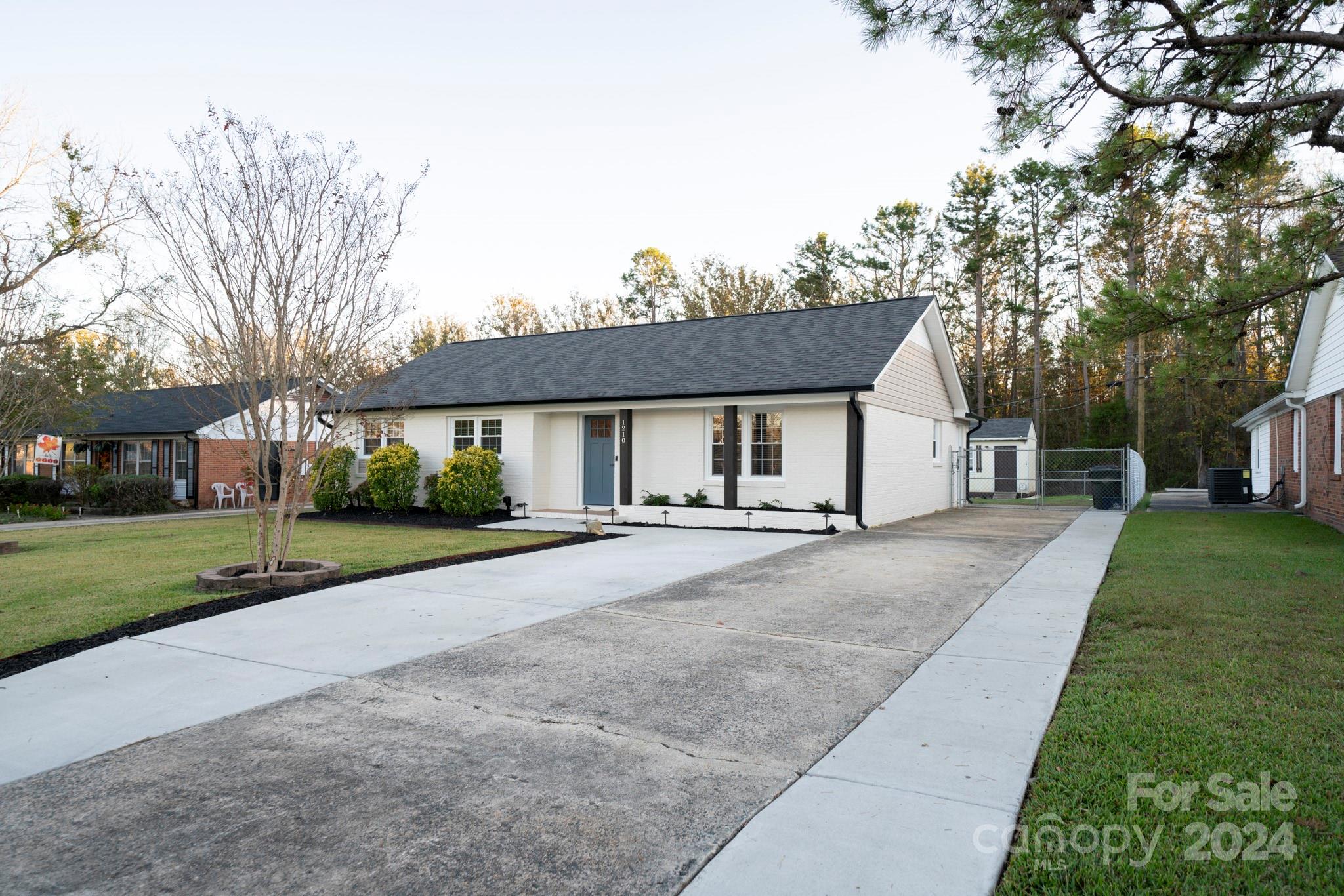 1210 Glenarden Drive