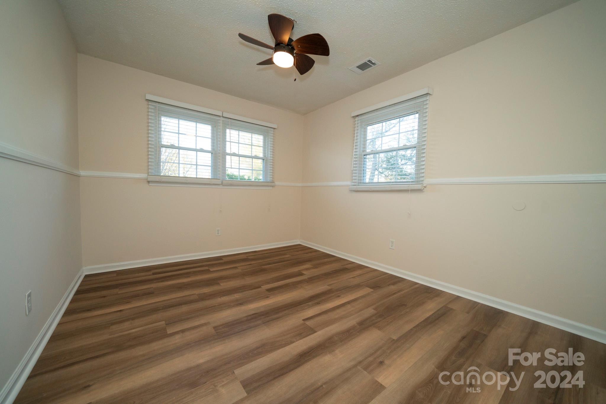 1210 Glenarden Drive
