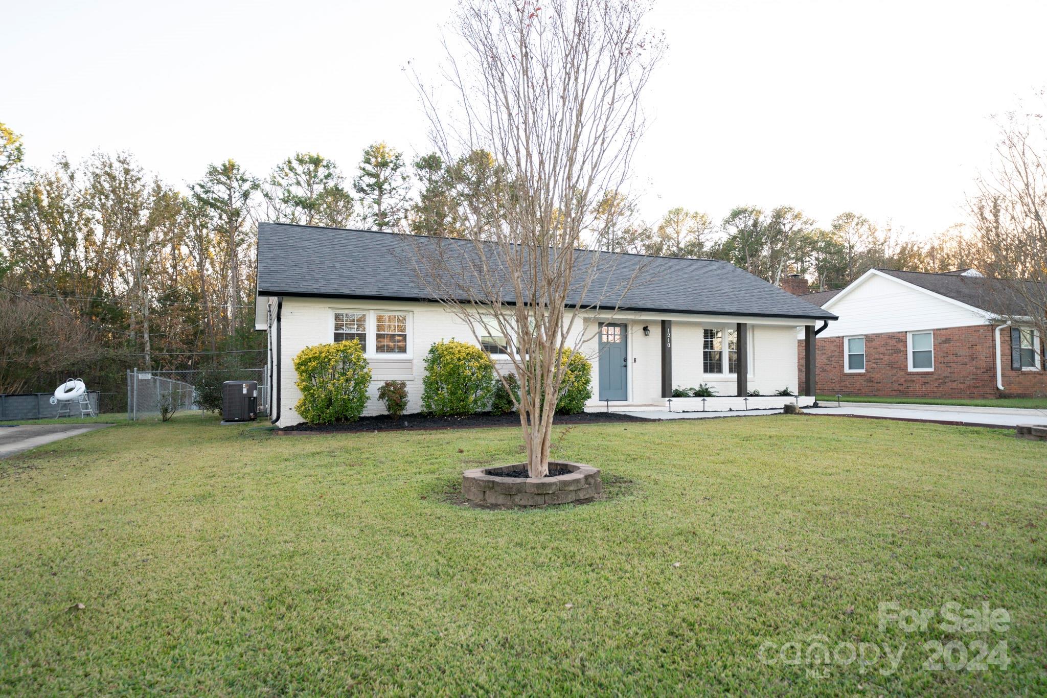 1210 Glenarden Drive