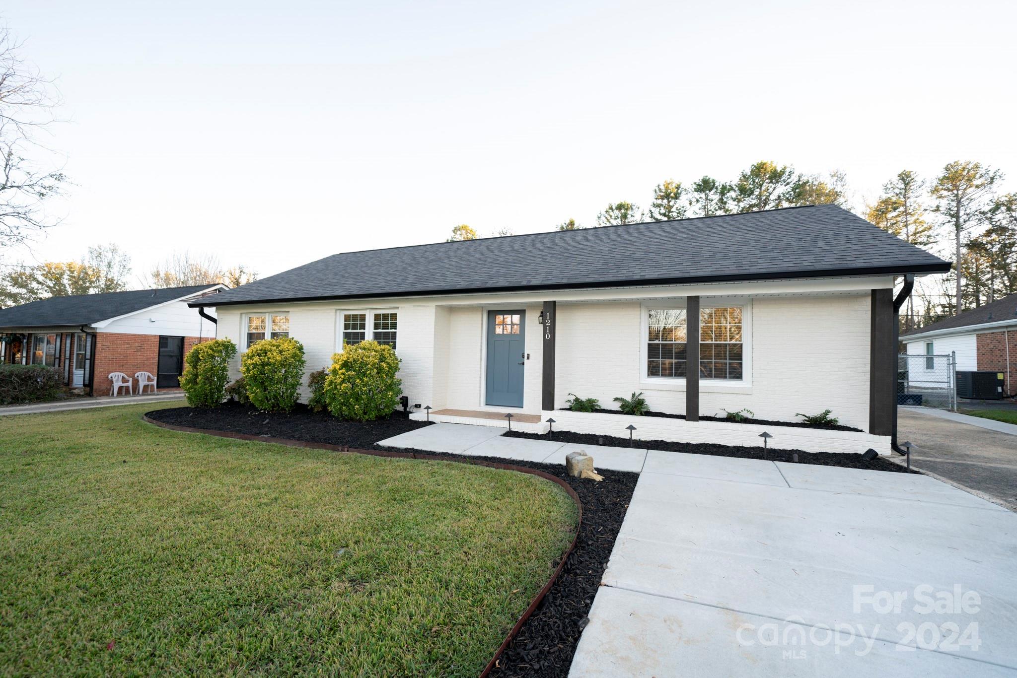 1210 Glenarden Drive