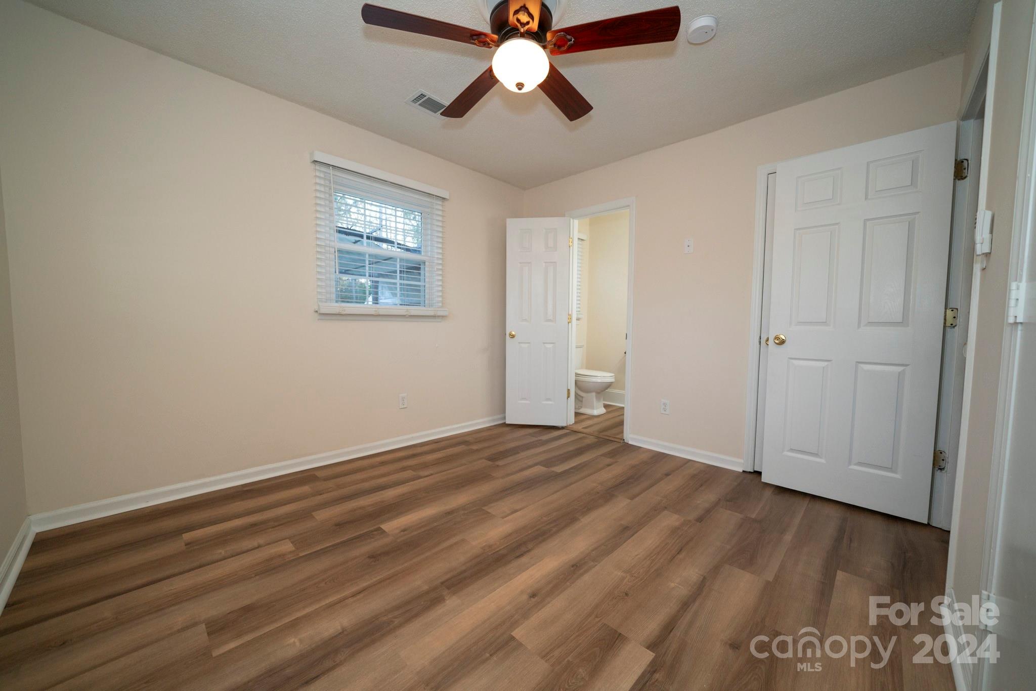1210 Glenarden Drive