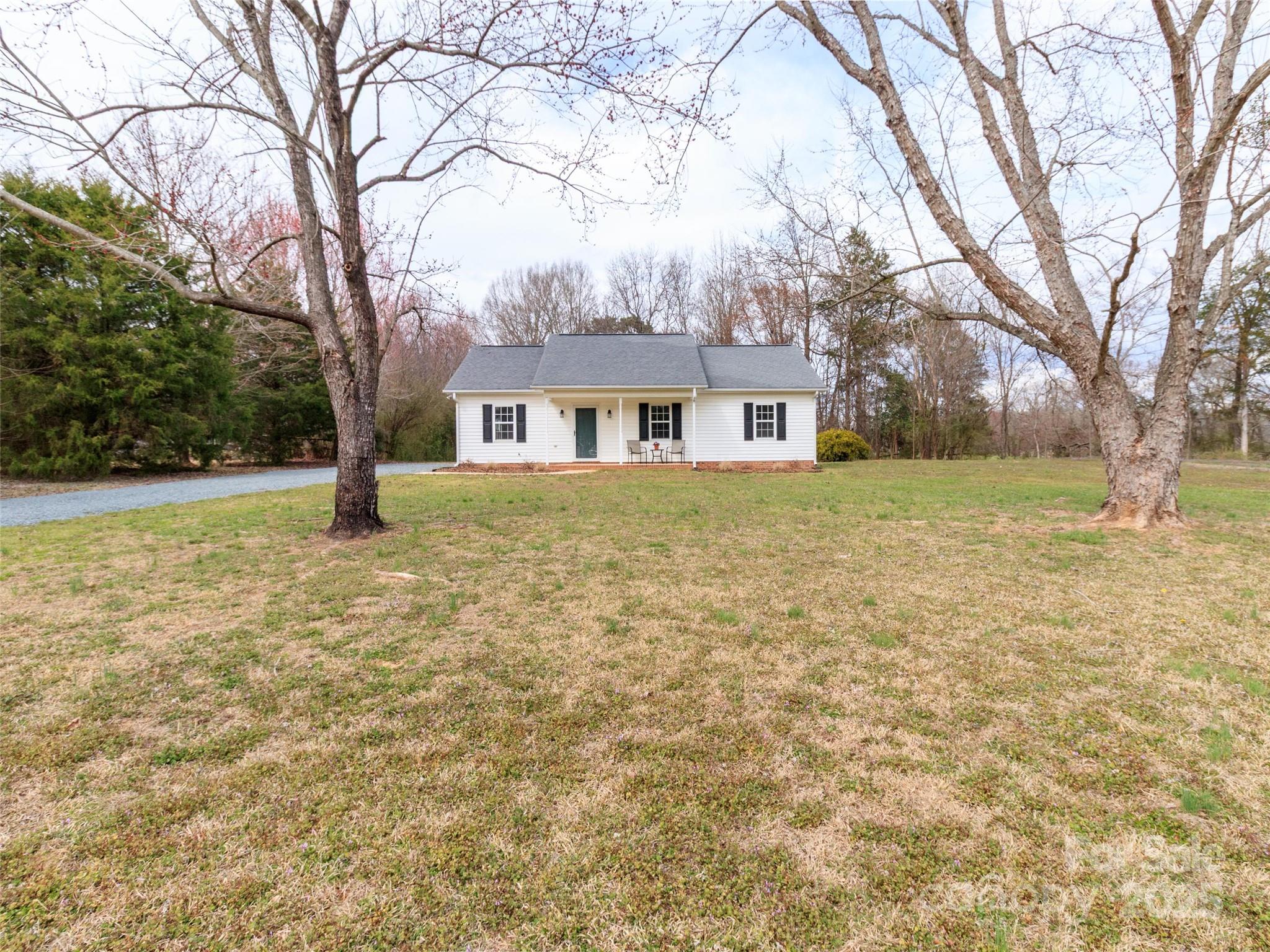 417 Columbus Lane