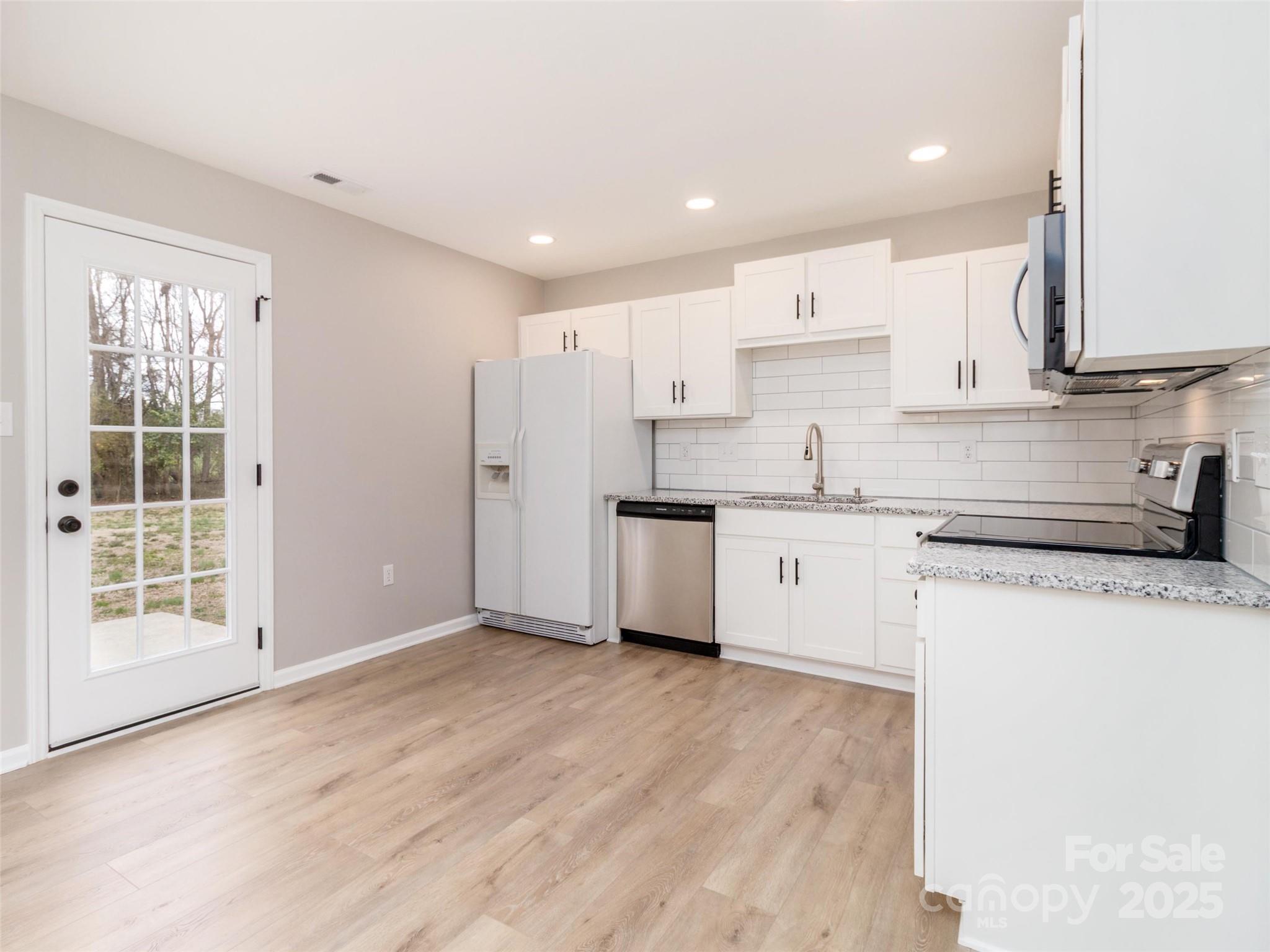 417 Columbus Lane