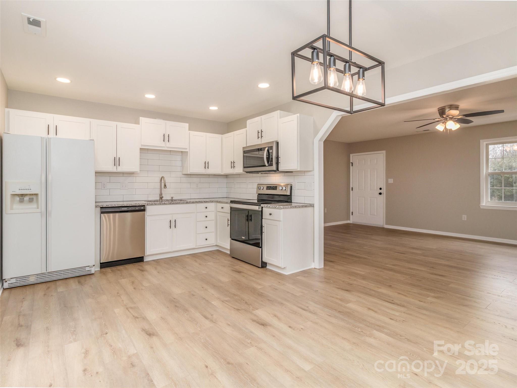 417 Columbus Lane
