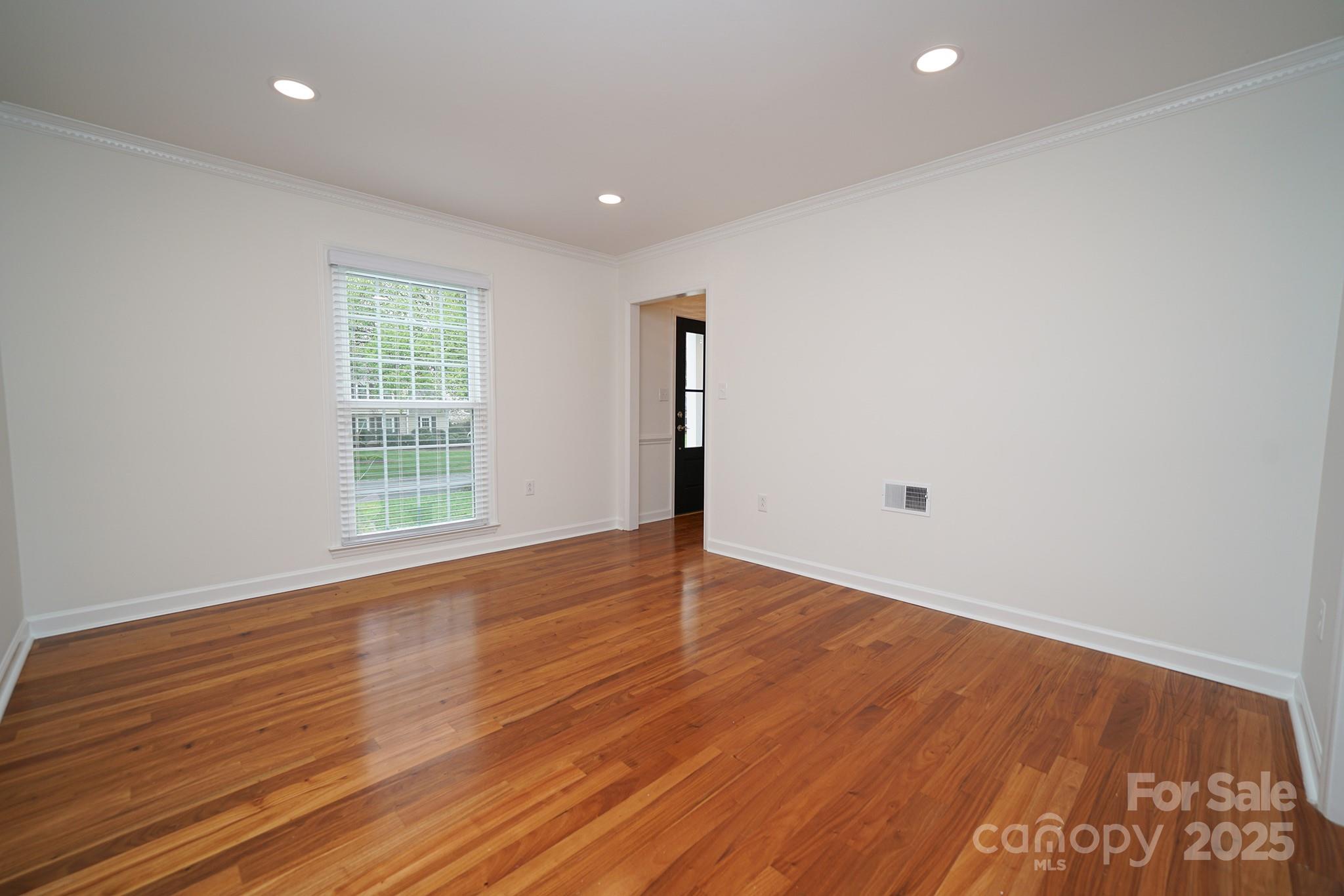 5925 Carmel Station Avenue