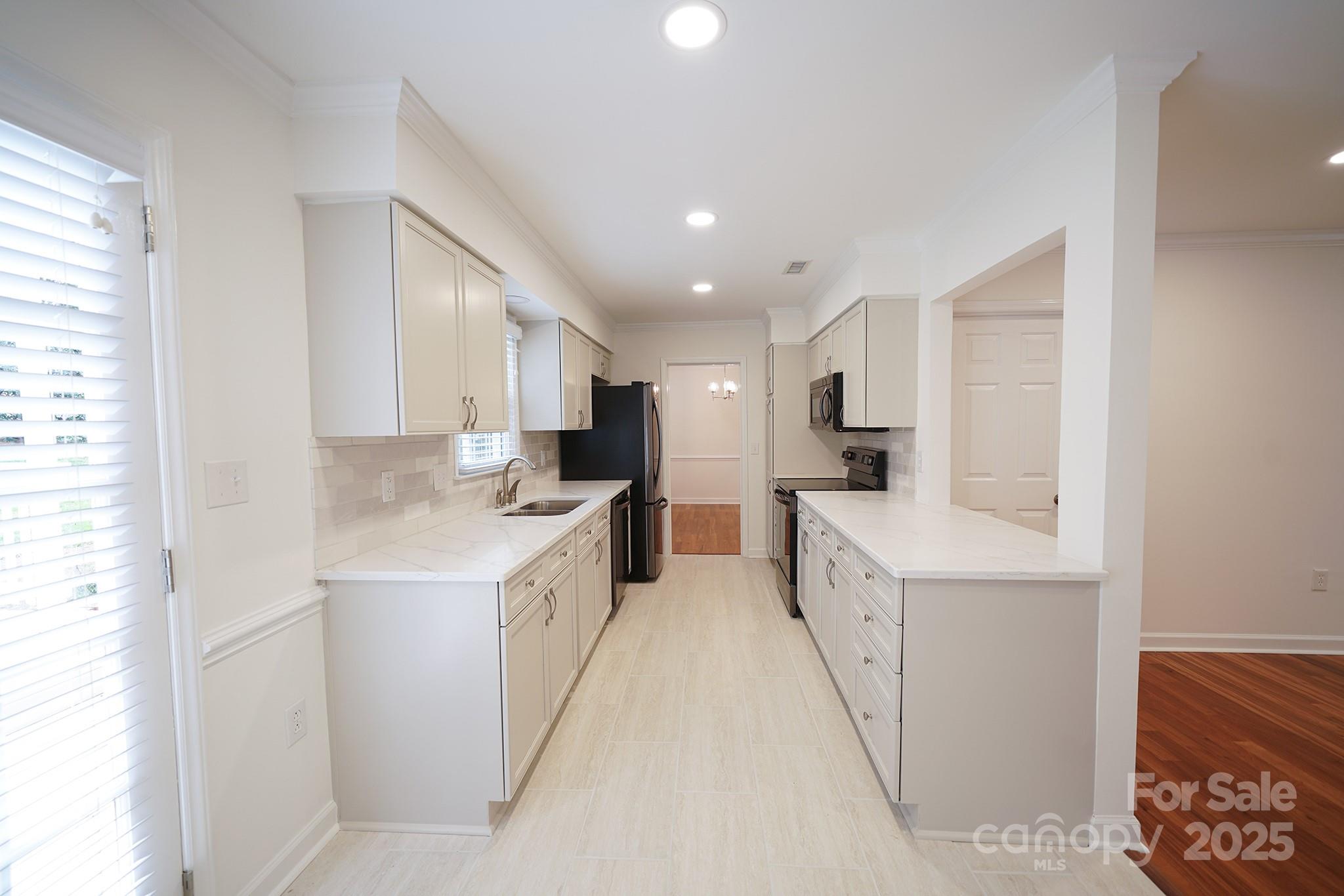 5925 Carmel Station Avenue