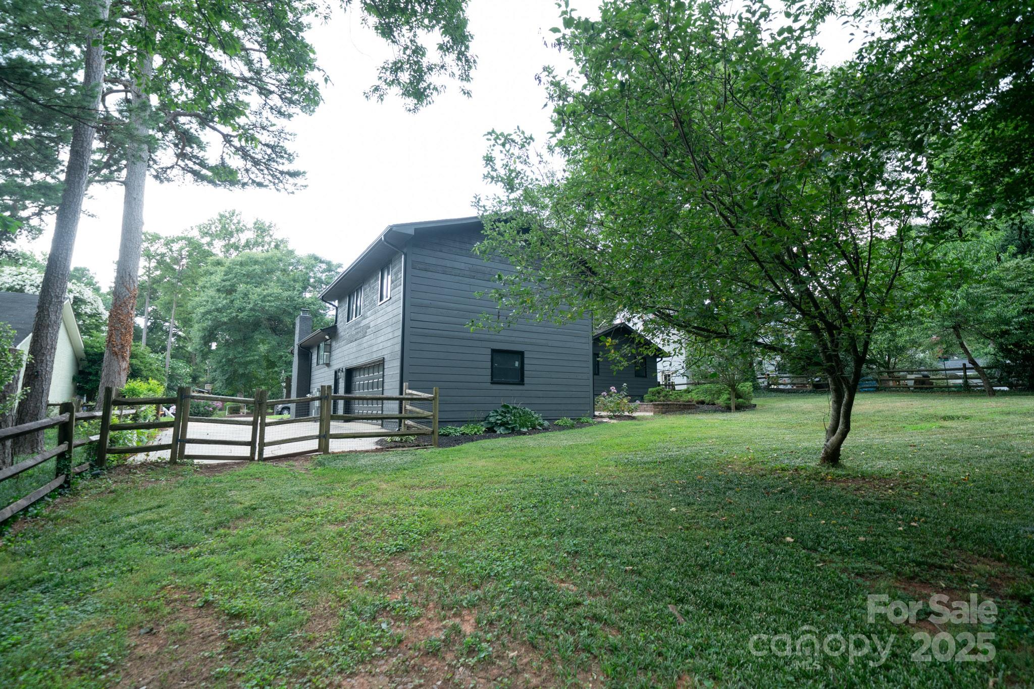 4901 Pine Ridge Road