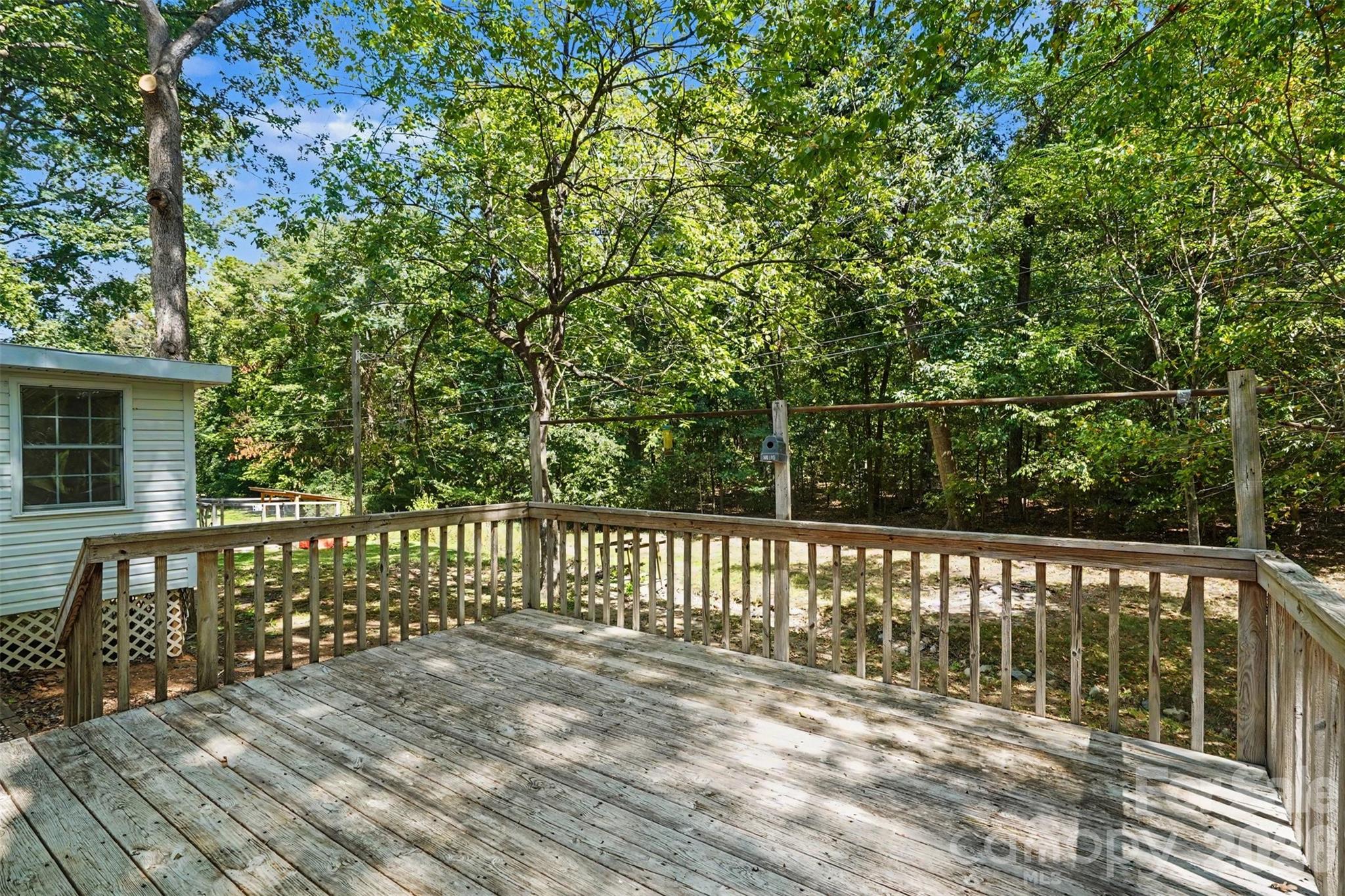 2711 Bob White Circle