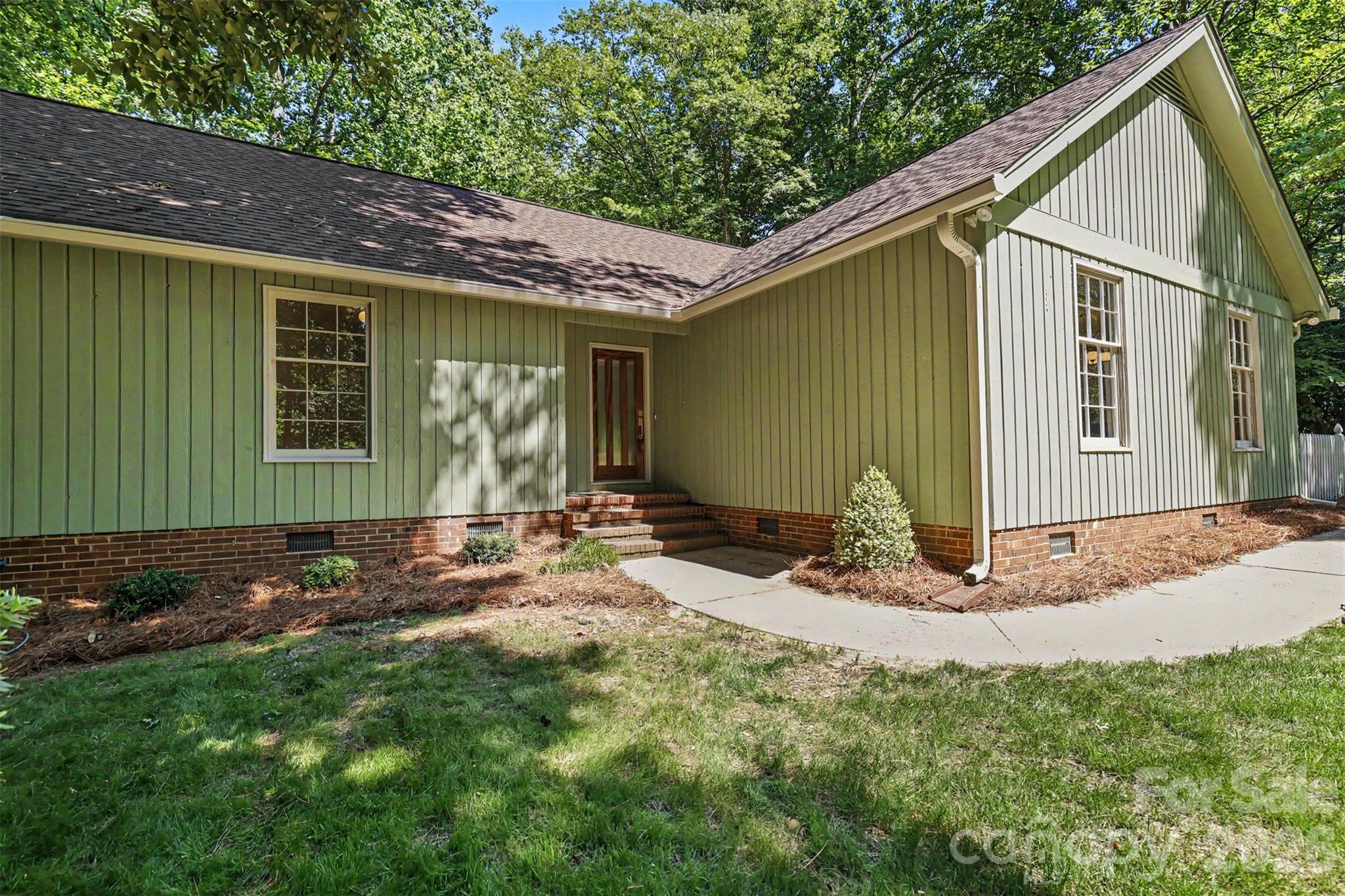 319 Kingsley Drive