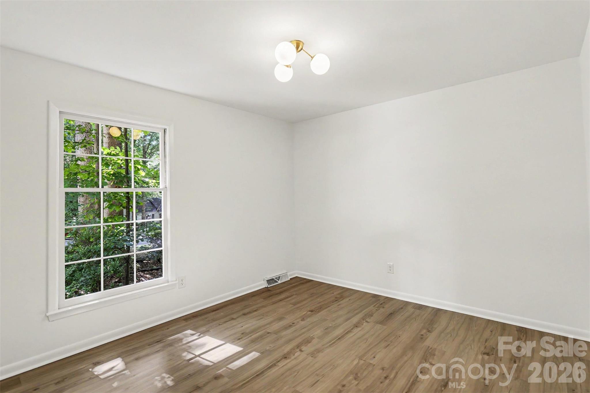 319 Kingsley Drive