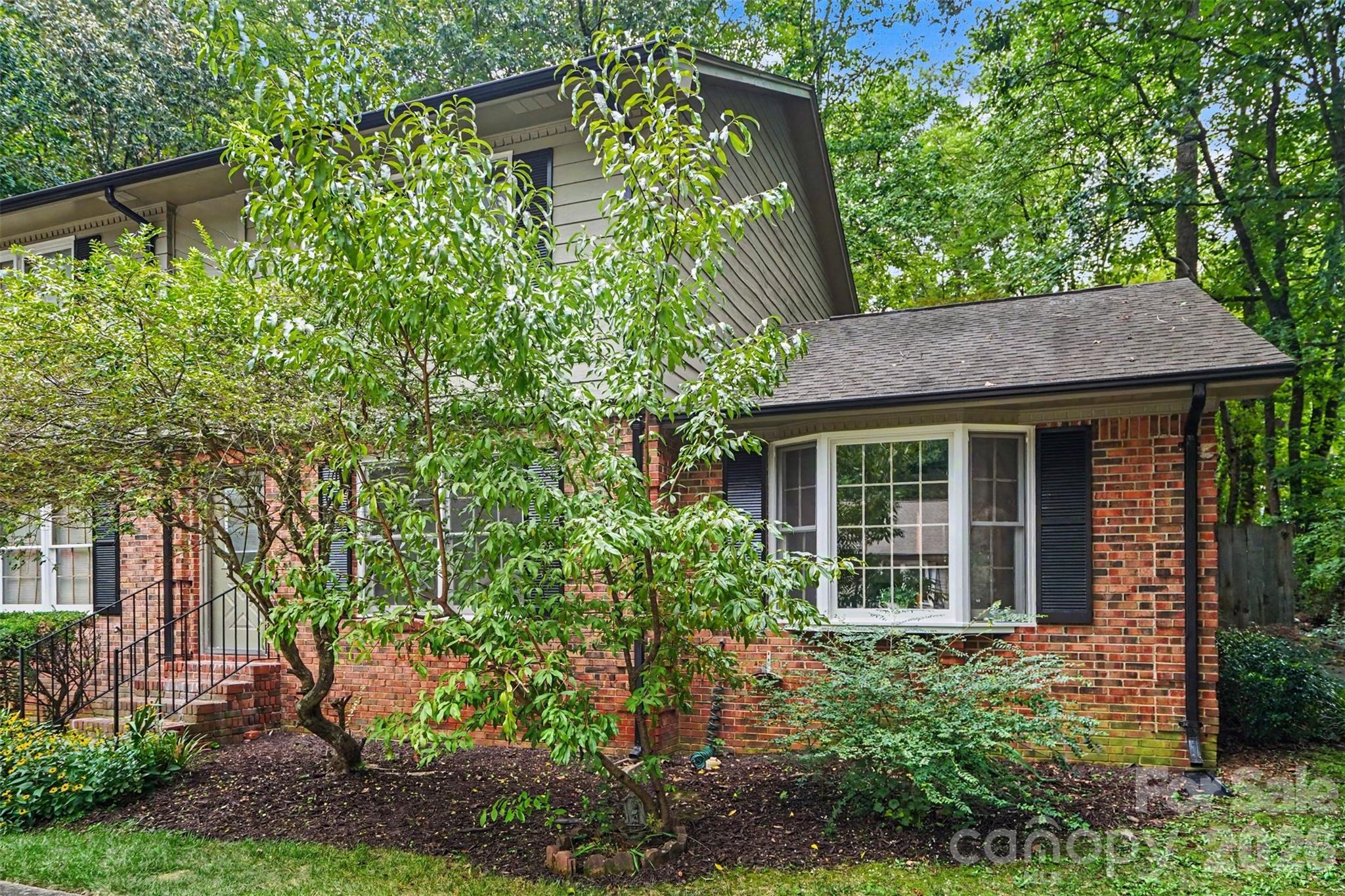 128 Ashbrook Drive