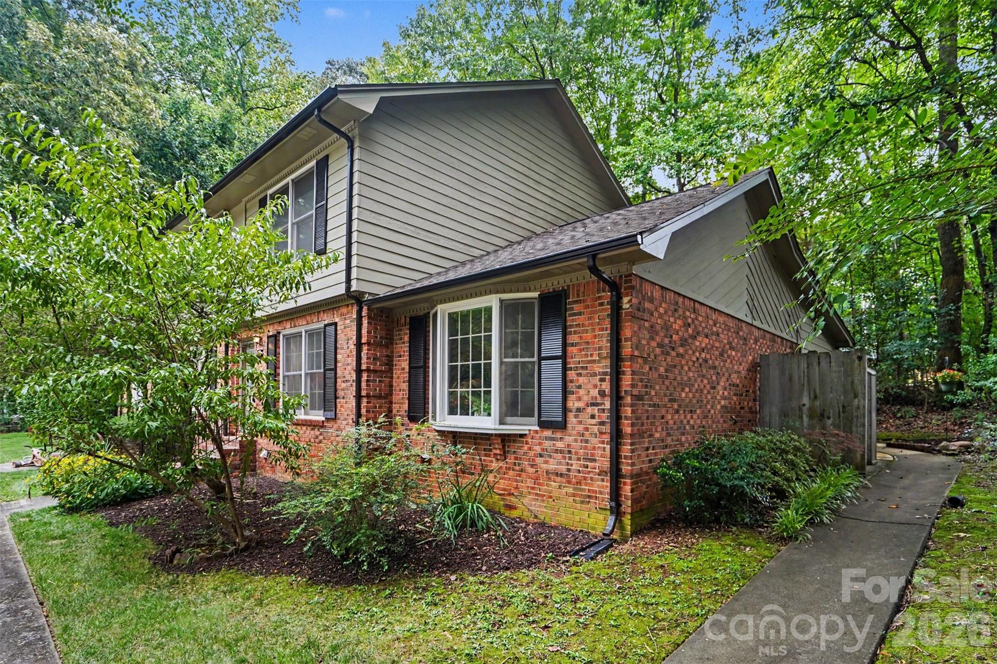 128 Ashbrook Drive