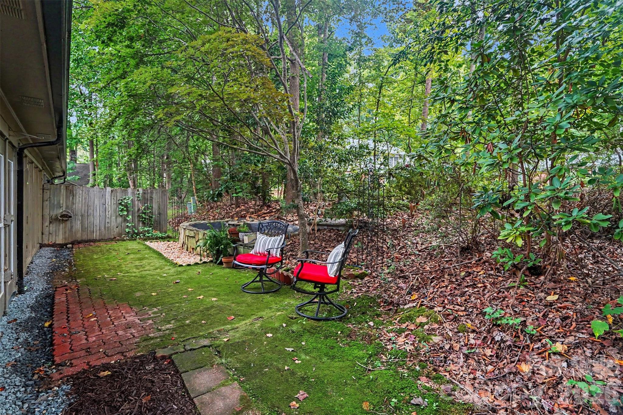 128 Ashbrook Drive