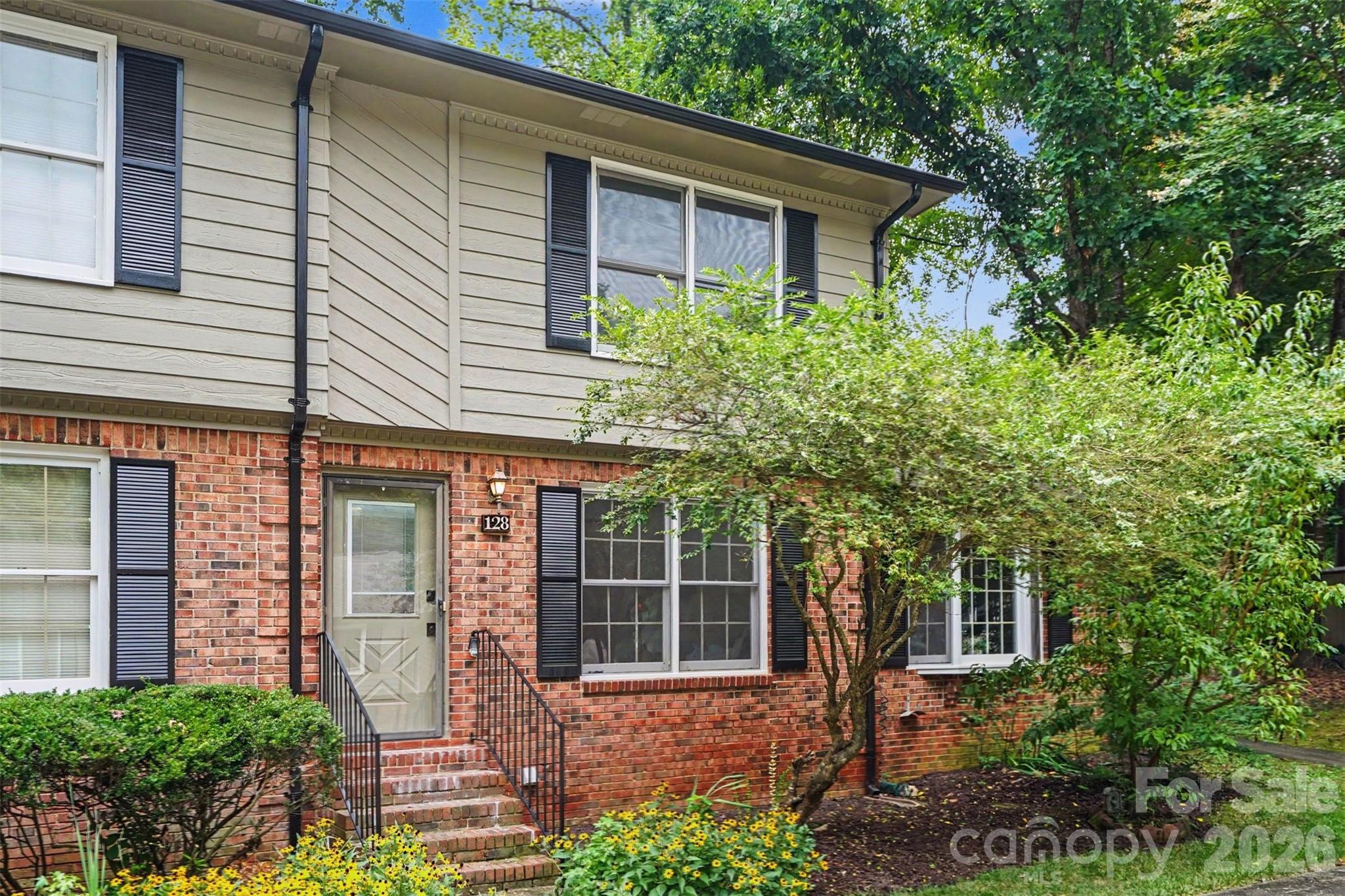 128 Ashbrook Drive