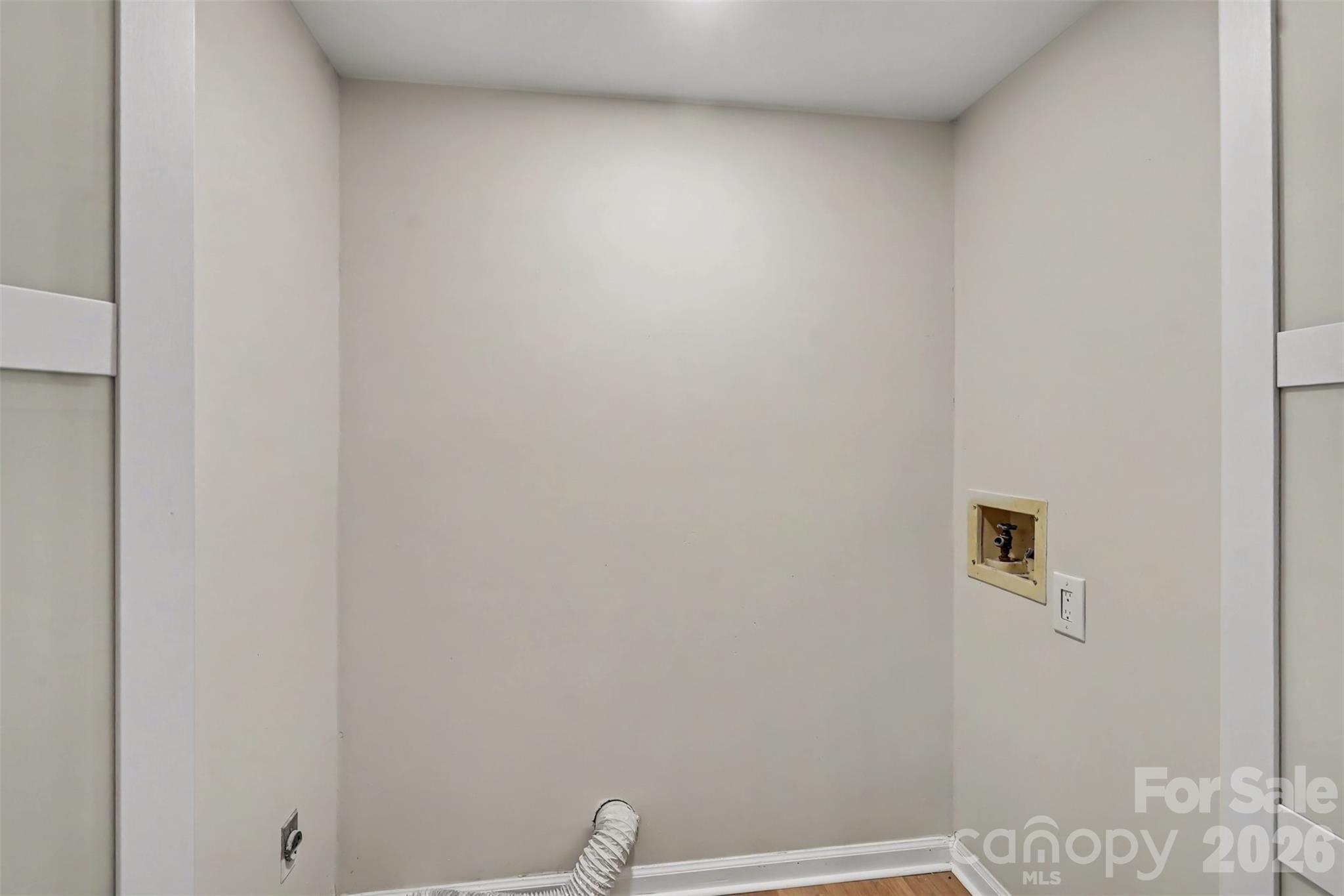 128 Ashbrook Drive