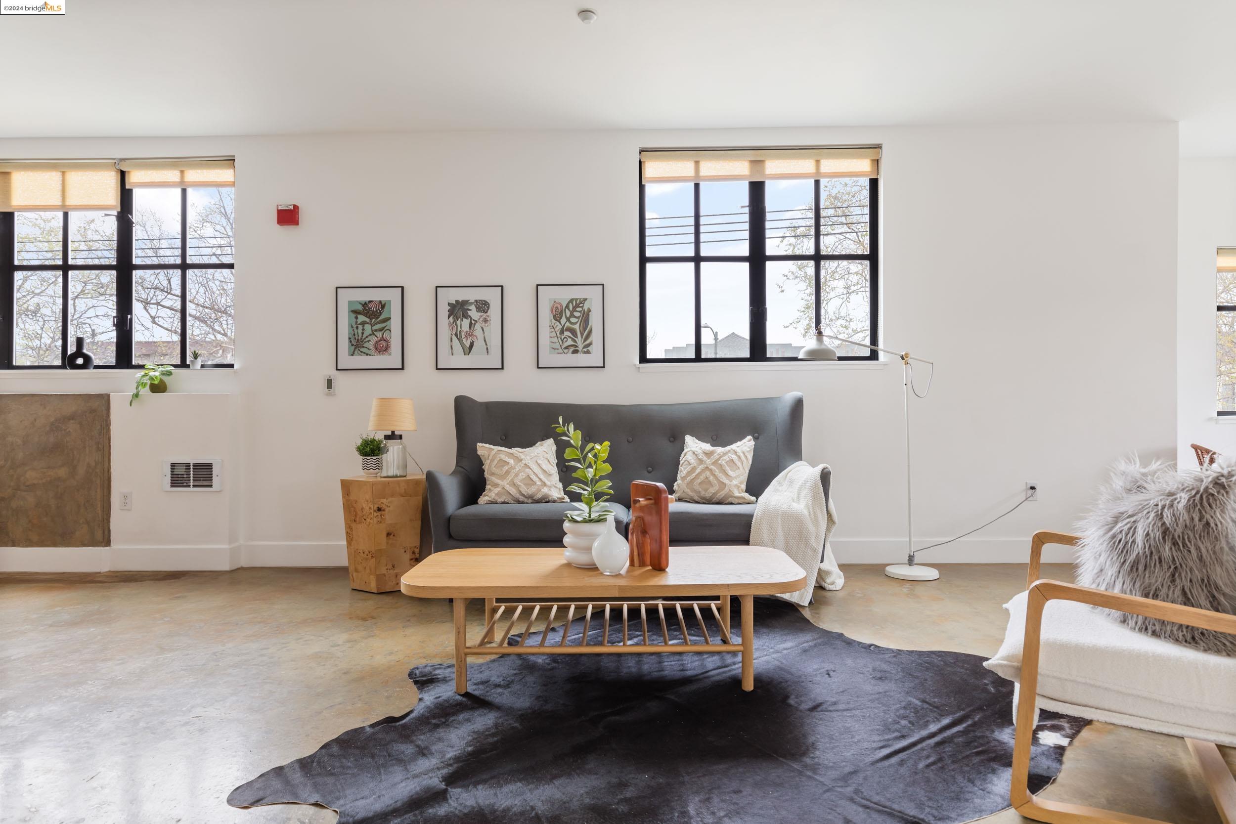 4811 Telegraph Ave # 212