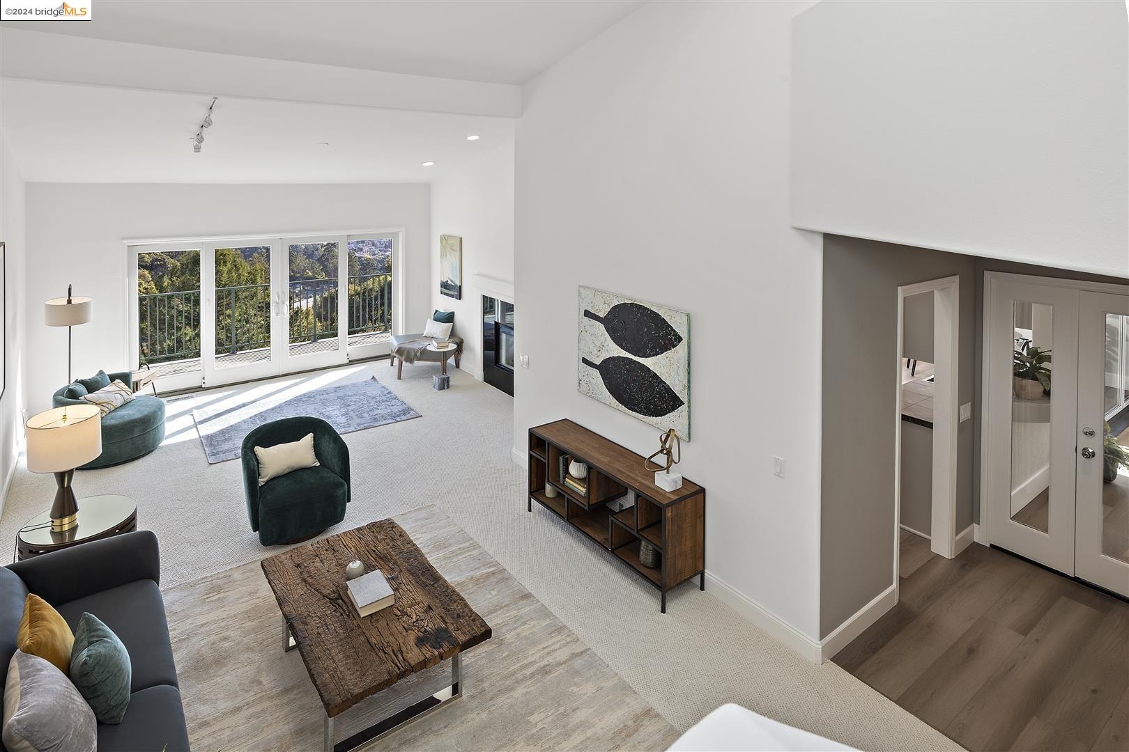 1834 Grand View