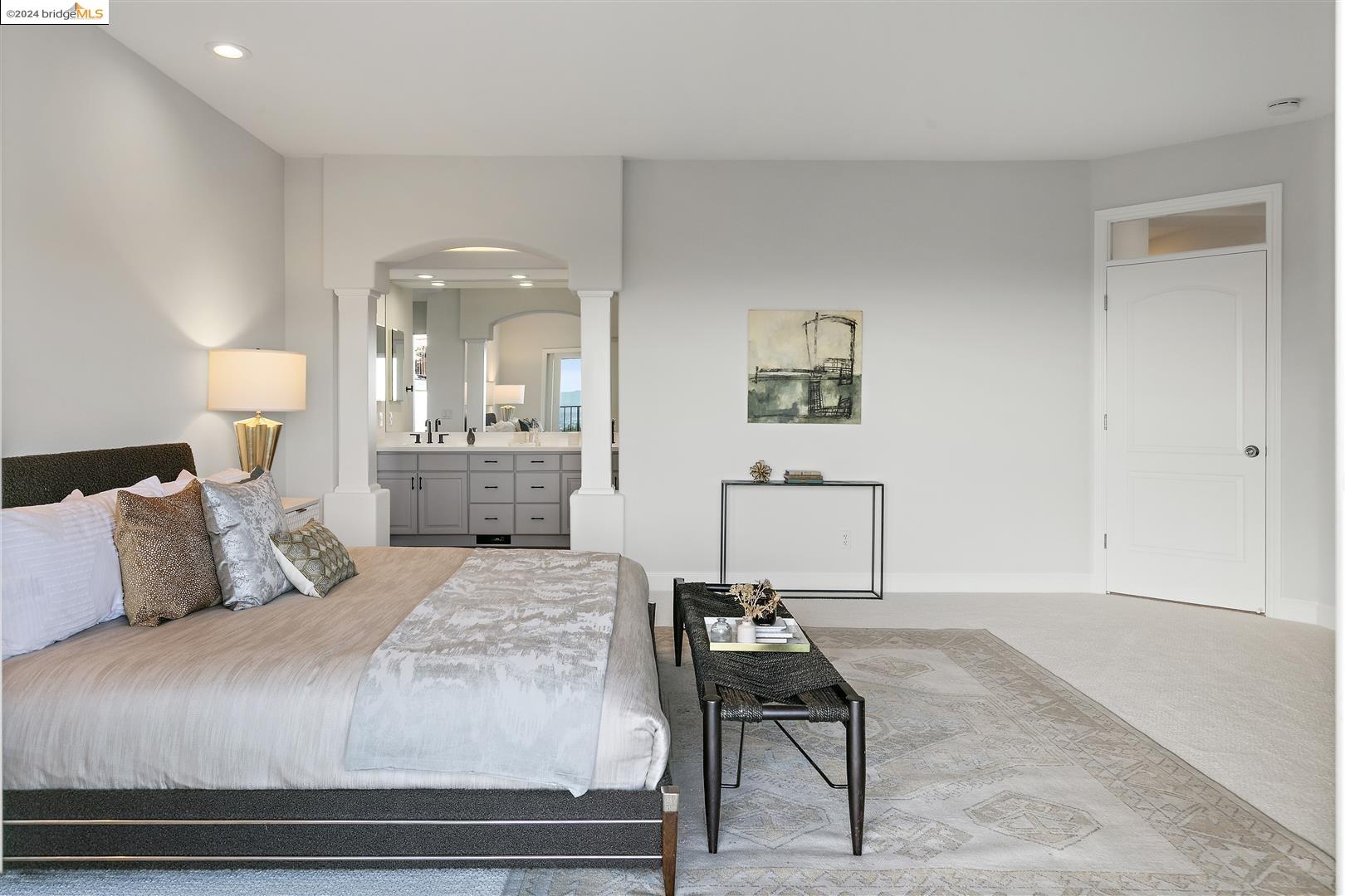 1834 Grand View