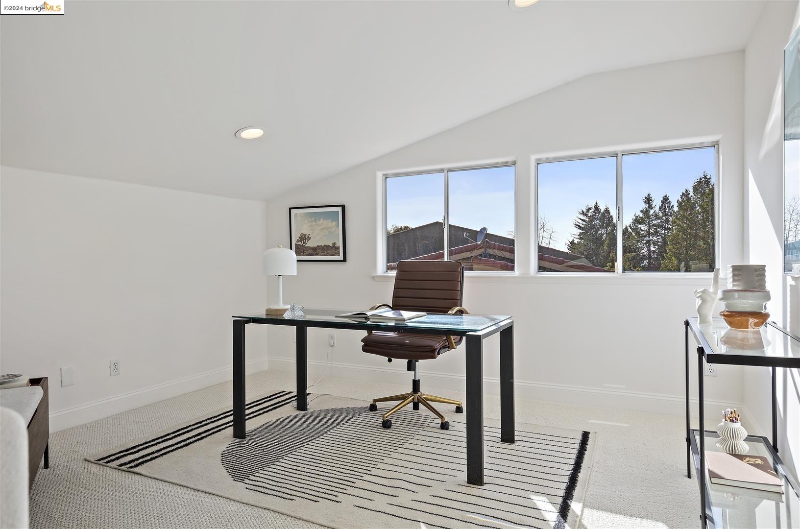 1834 Grand View