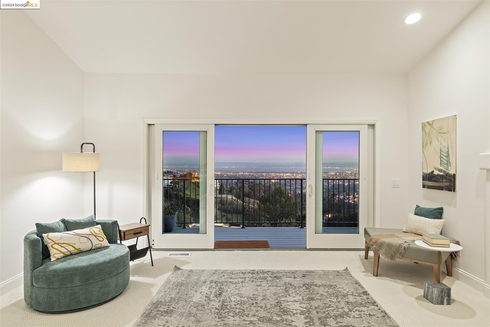 1834 Grand View