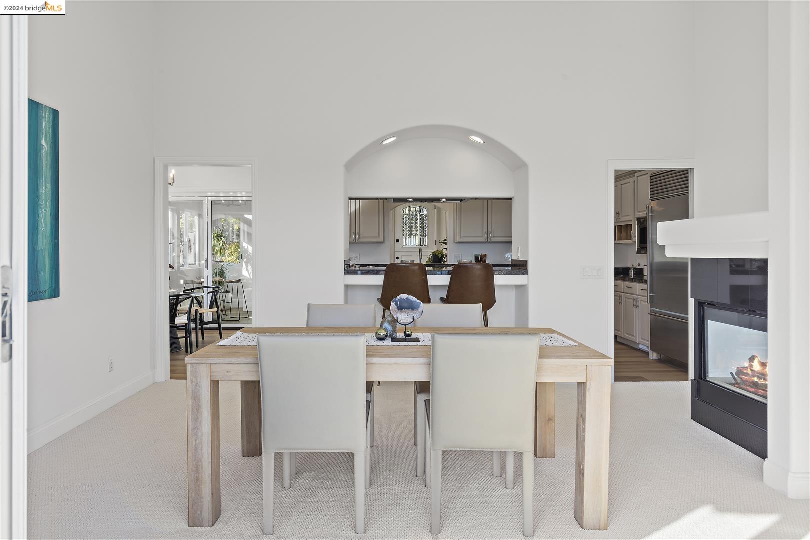 1834 Grand View