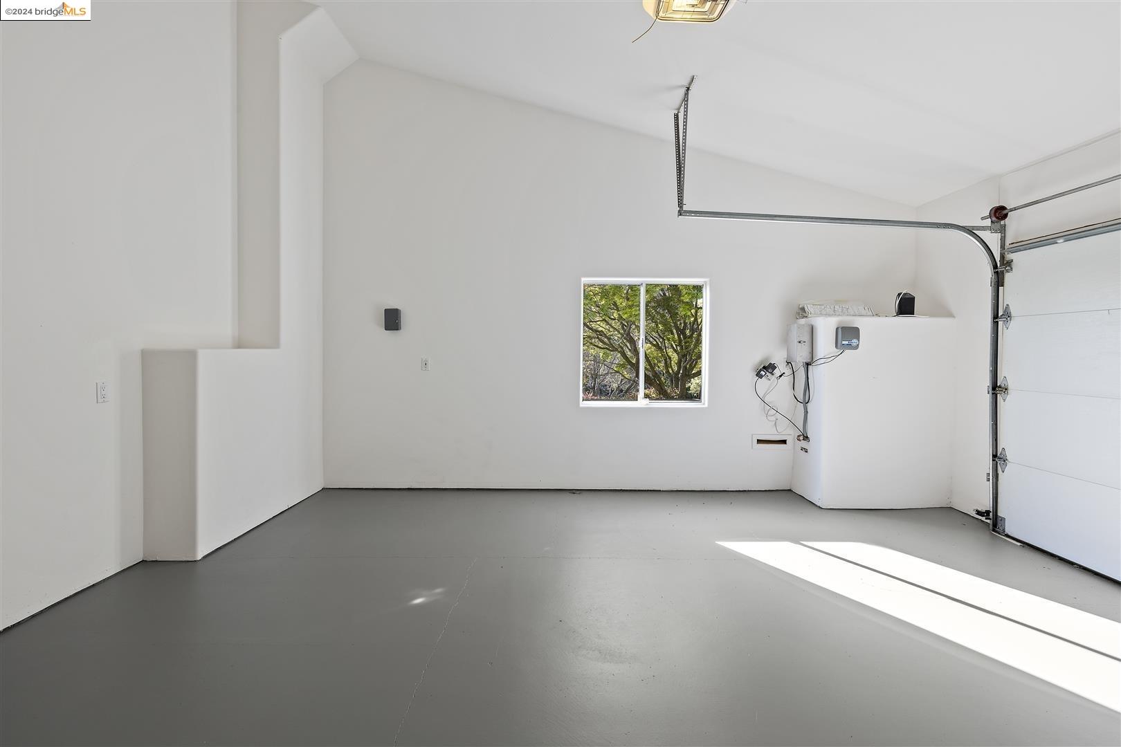 1834 Grand View