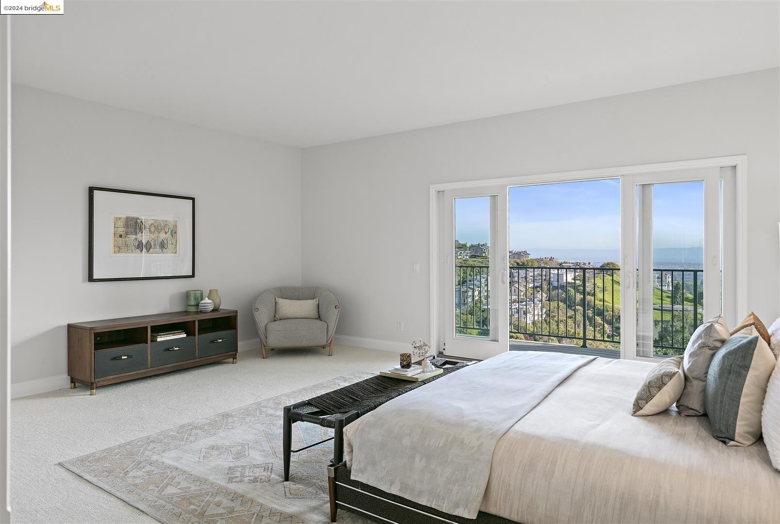 1834 Grand View