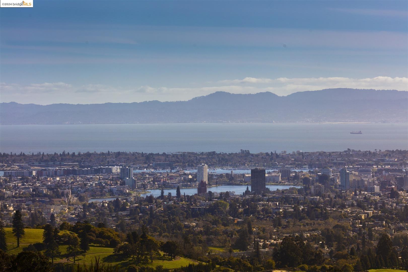 1834 Grand View