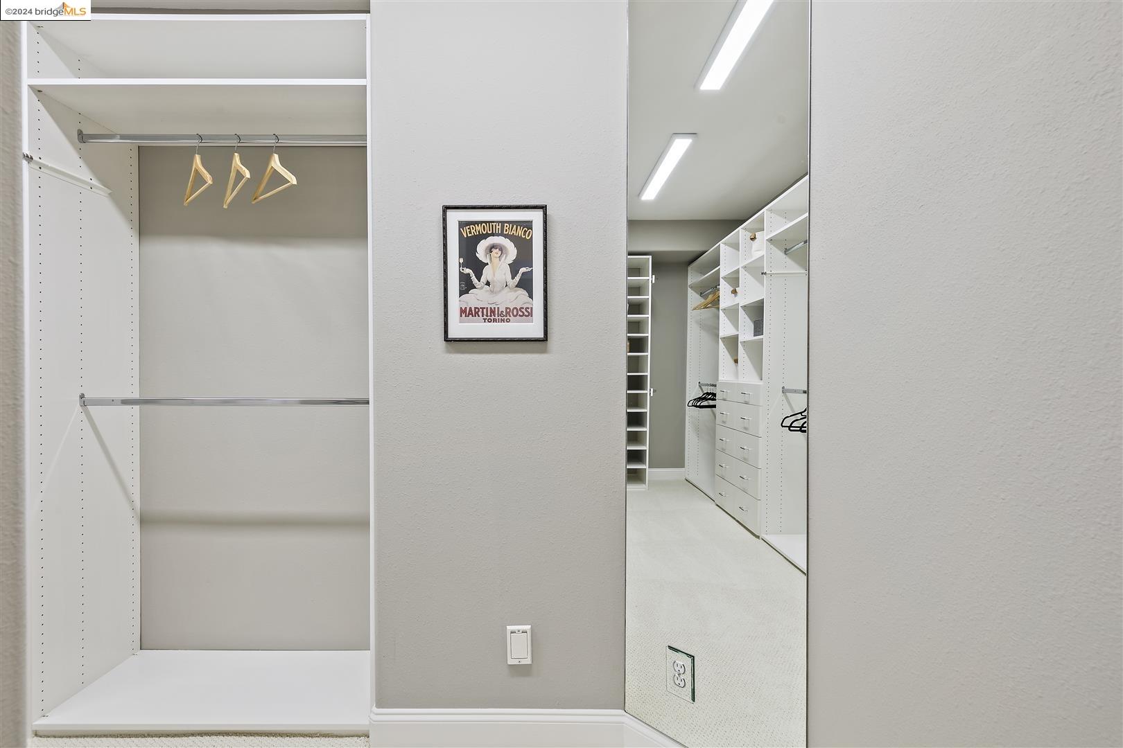 1834 Grand View