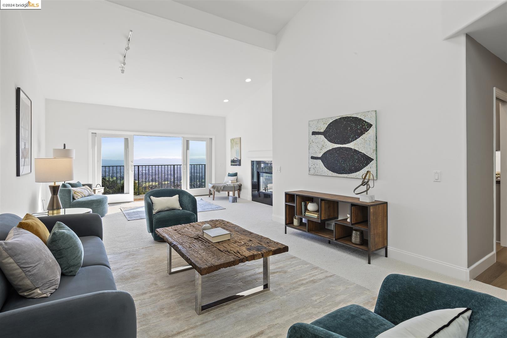 1834 Grand View